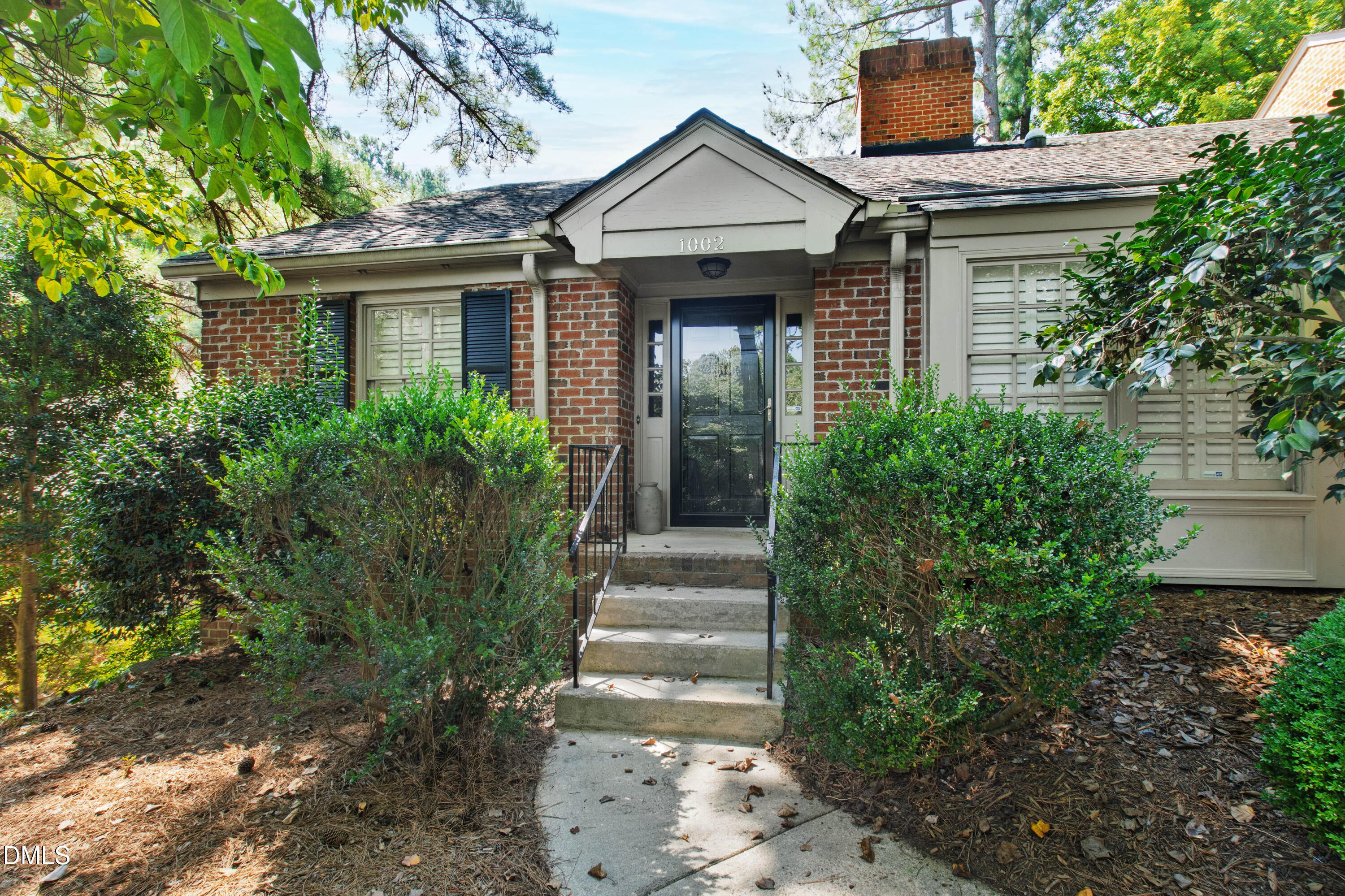 1002 Blenheim Drive Property Photo 2