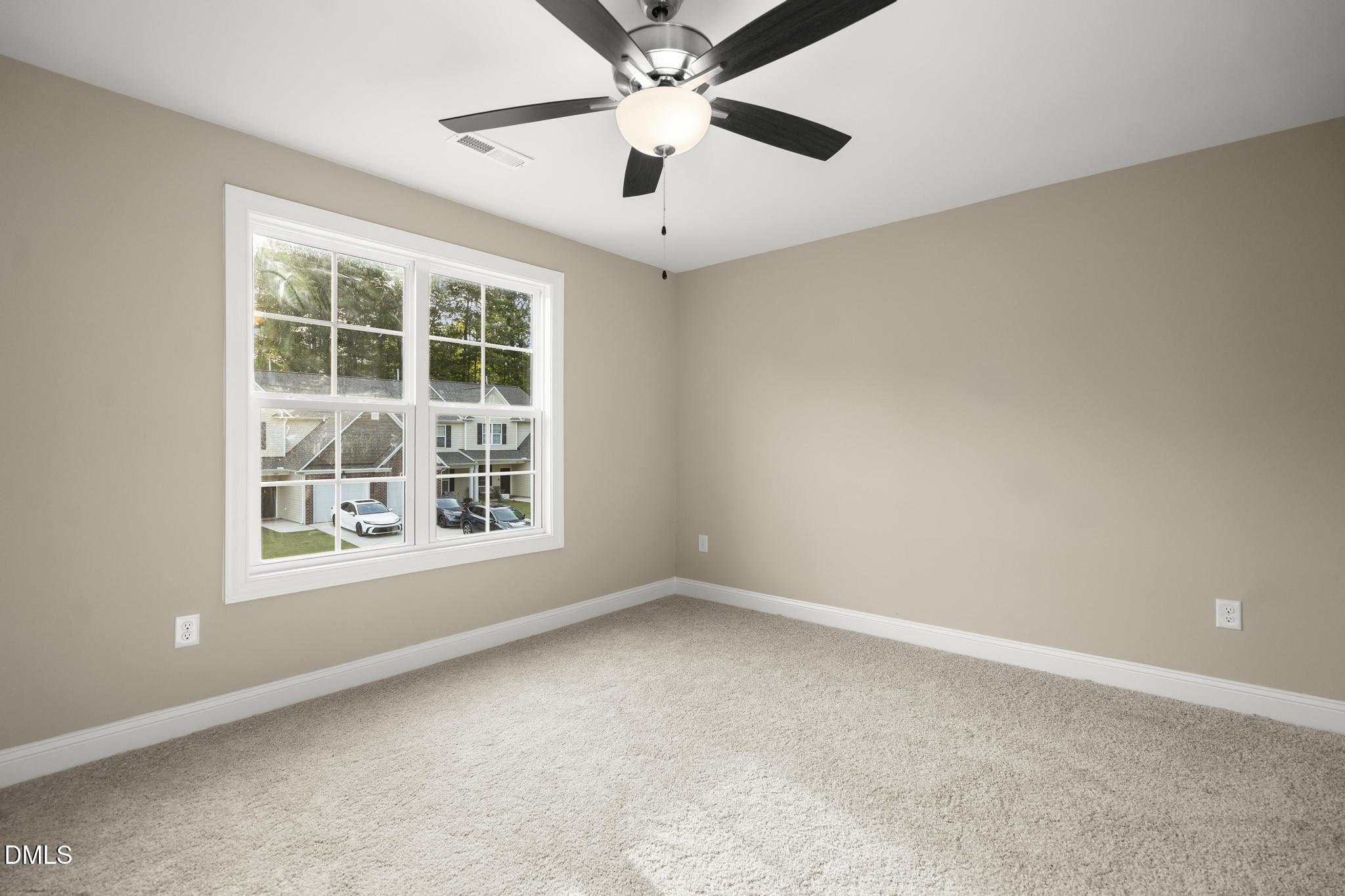 412 Meridian Crossing Property Photo 12
