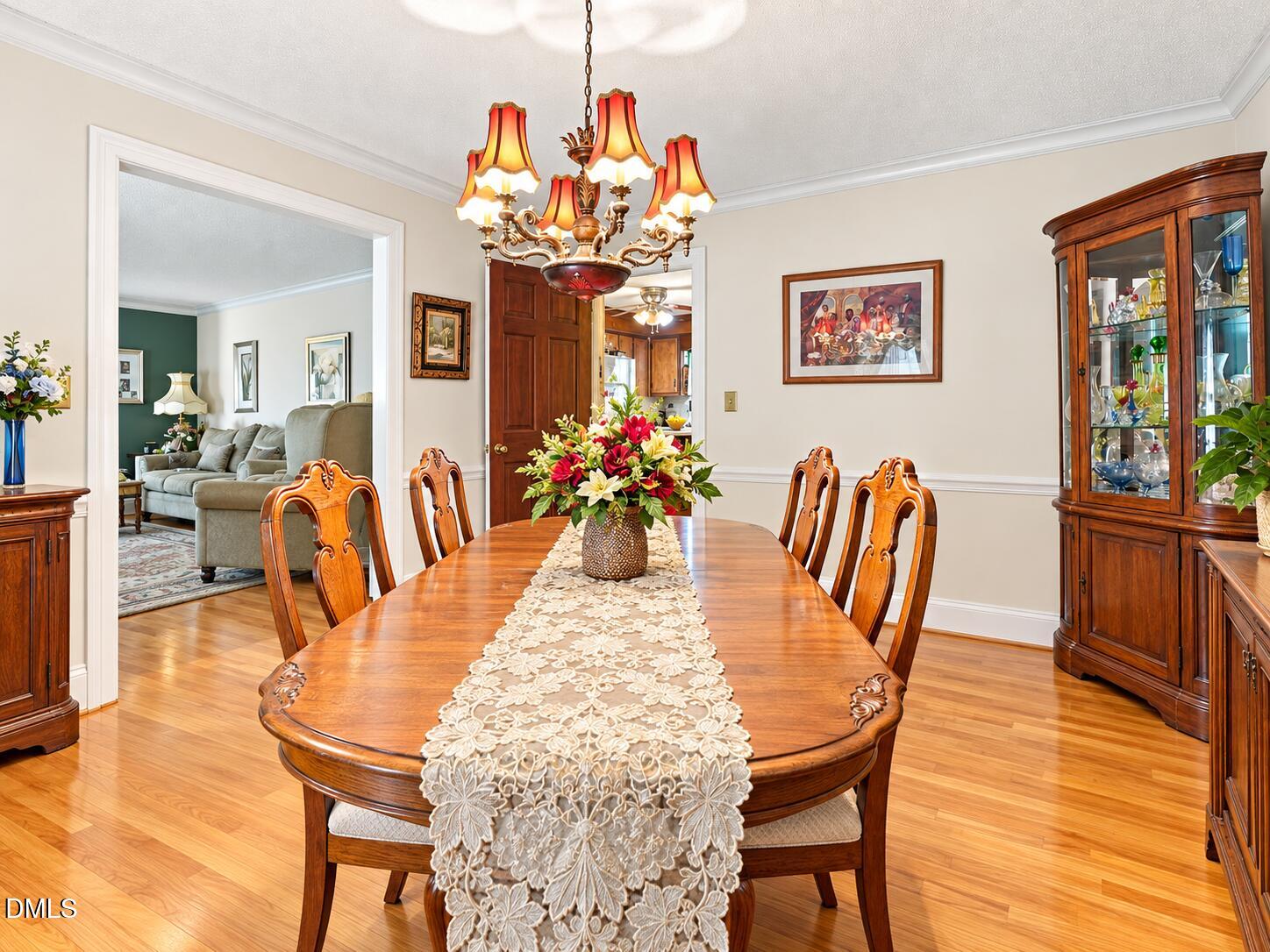 105 Brentwood Drive N Property Photo 6