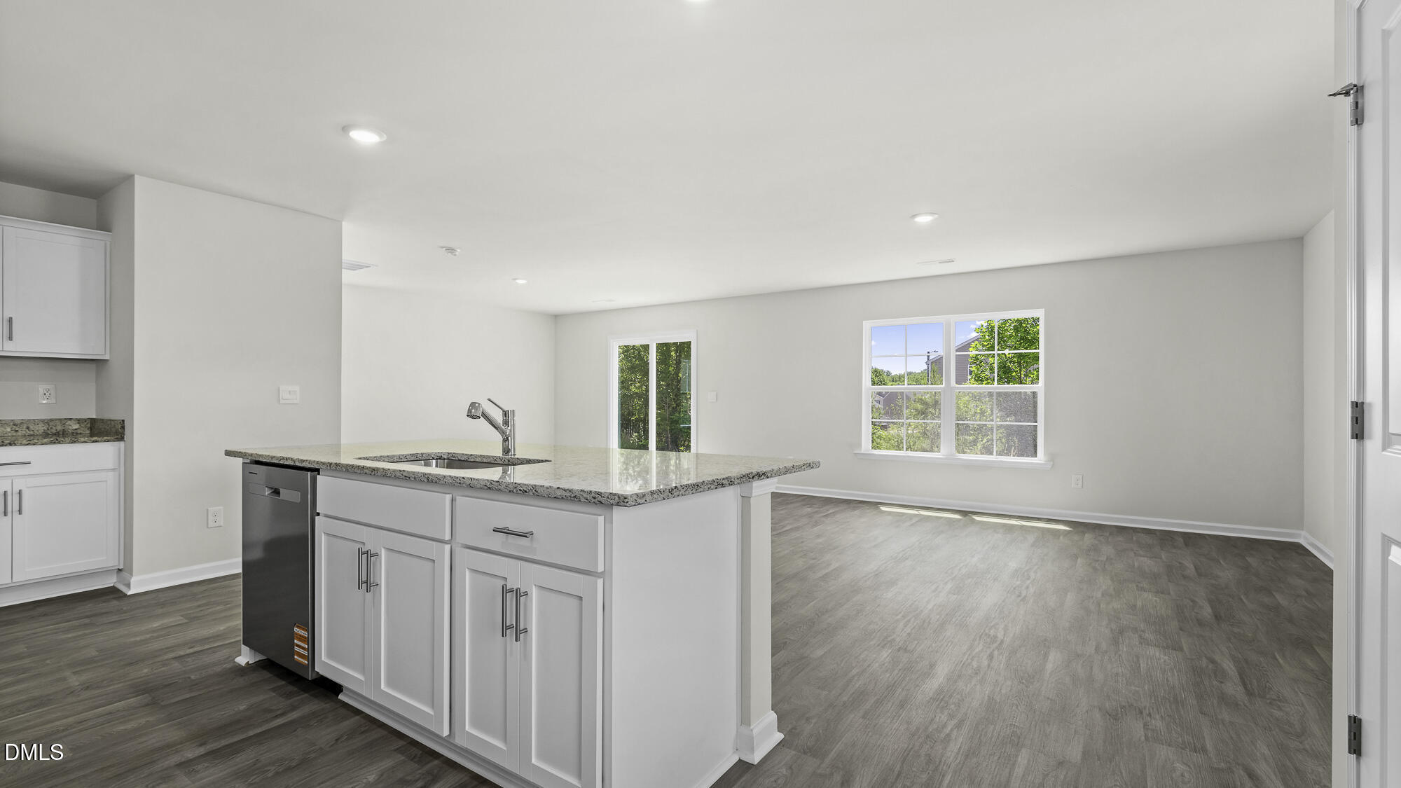 541 Tradition Farm Place Property Photo 2