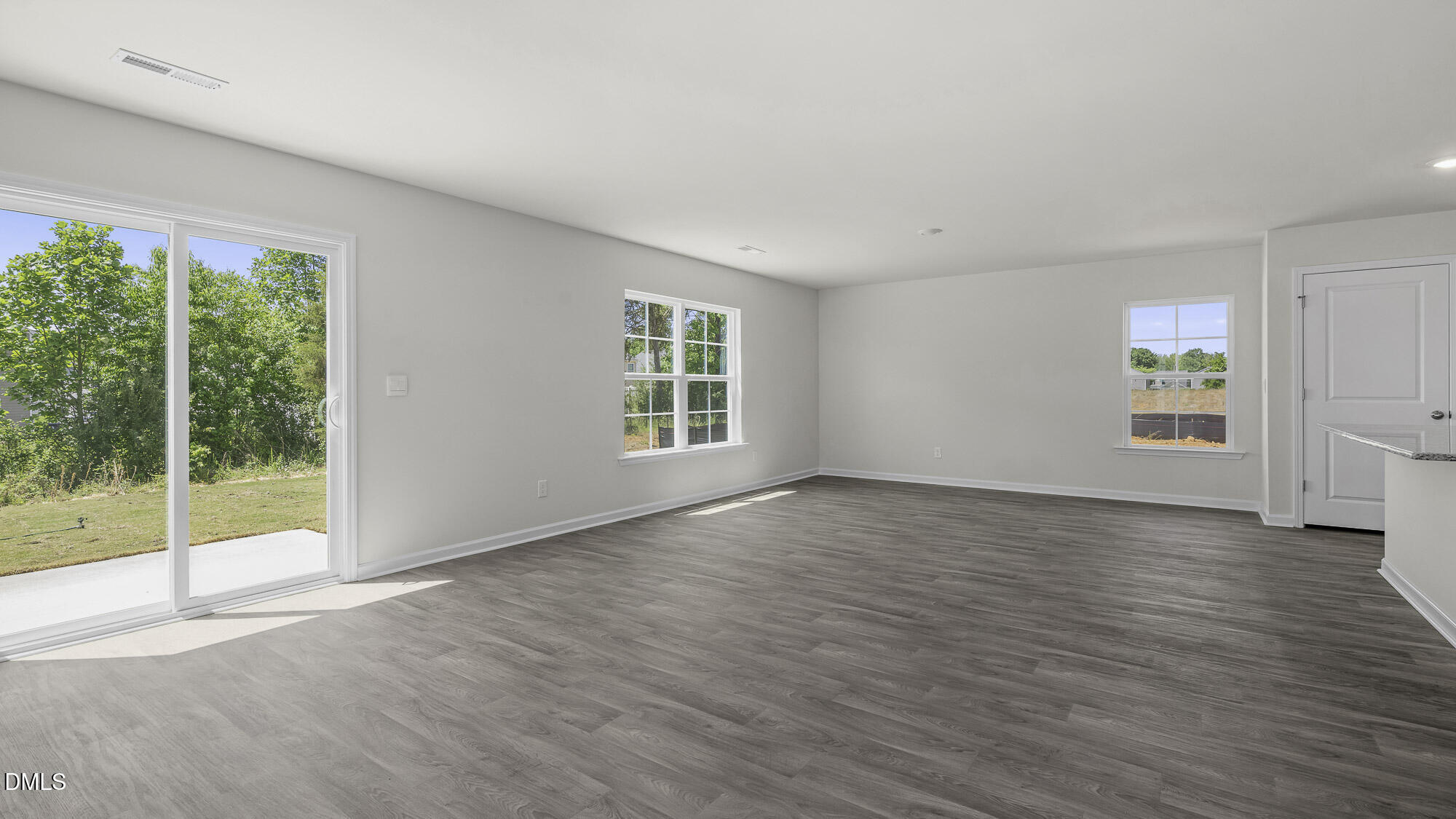 541 Tradition Farm Place Property Photo 6