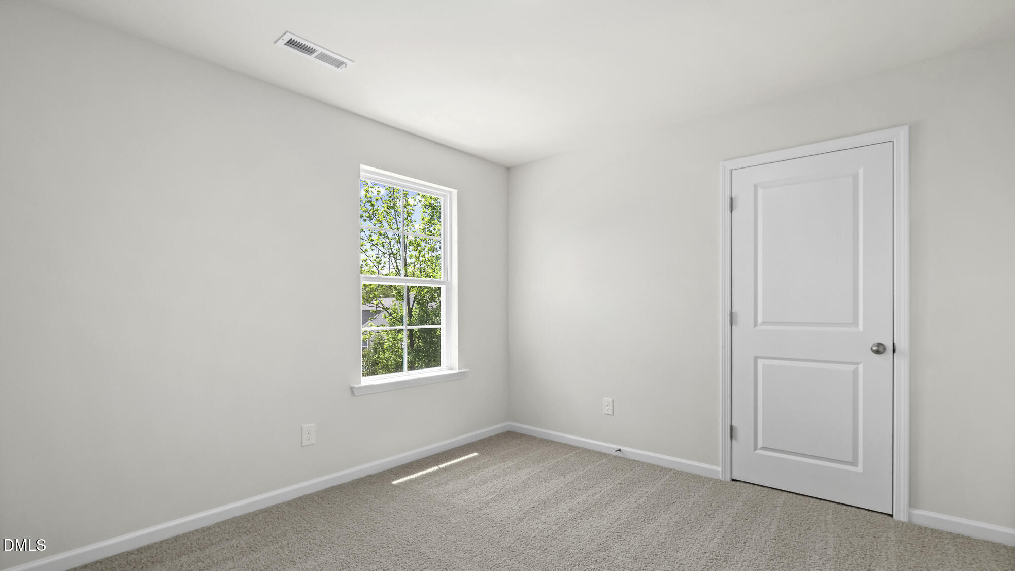 541 Tradition Farm Place Property Photo 14