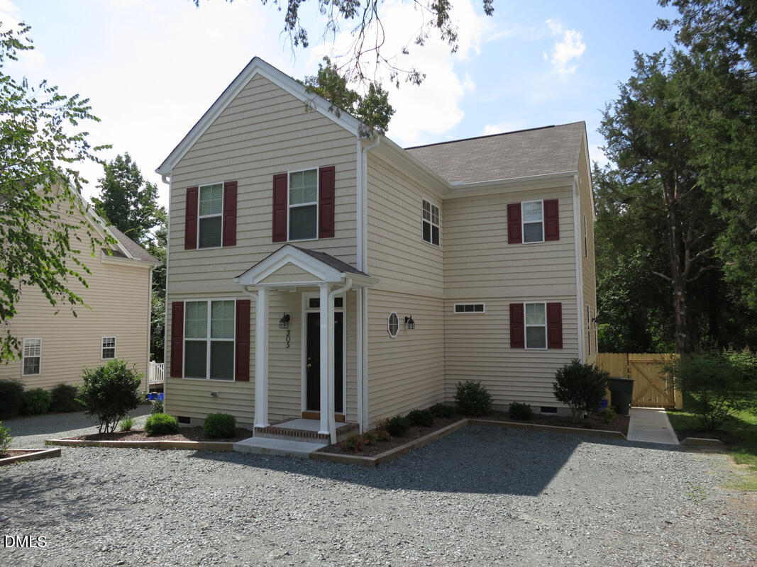 305 W Poplar Avenue Property Photo 1