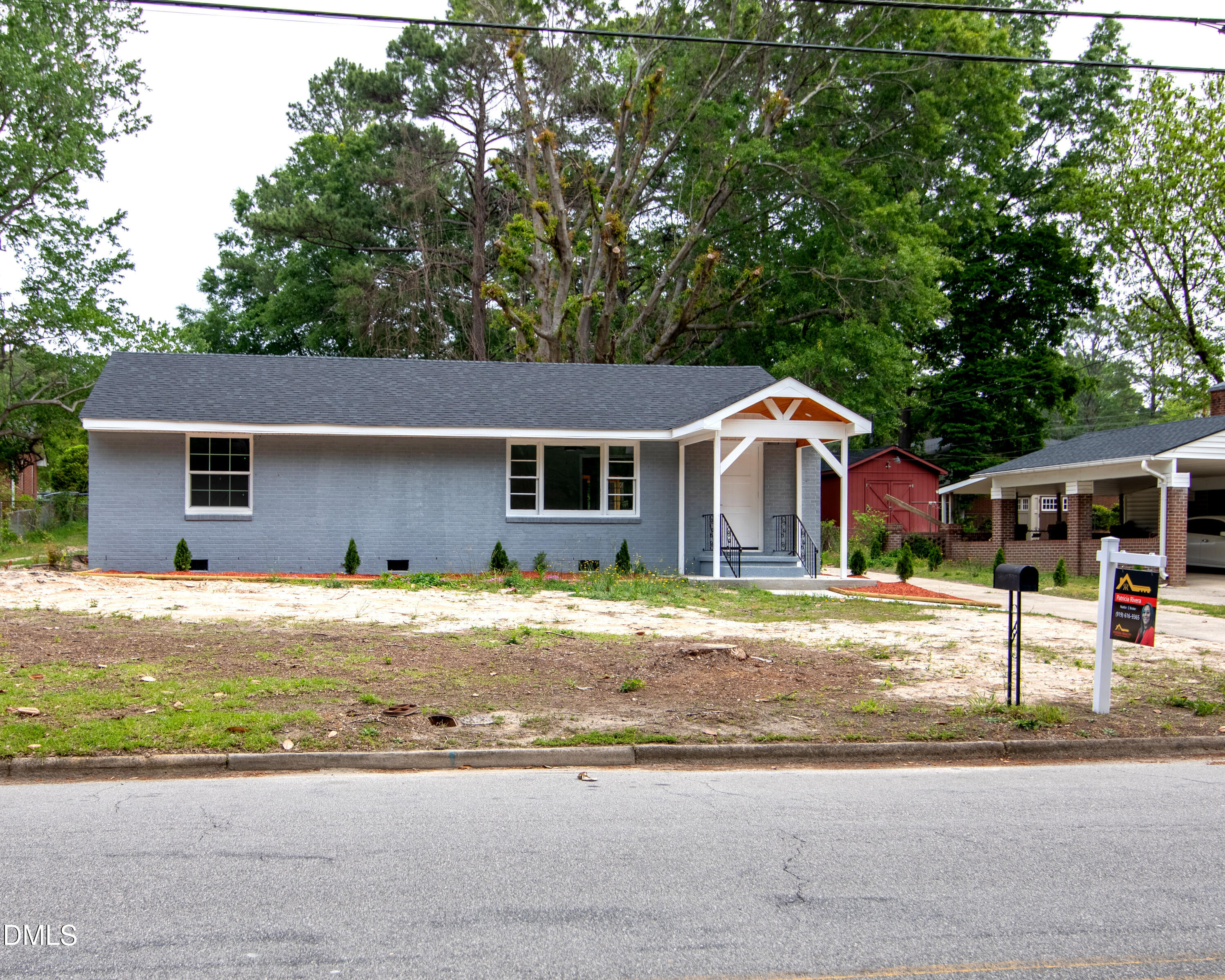 1302 Westwood Avenue W Property Photo 3