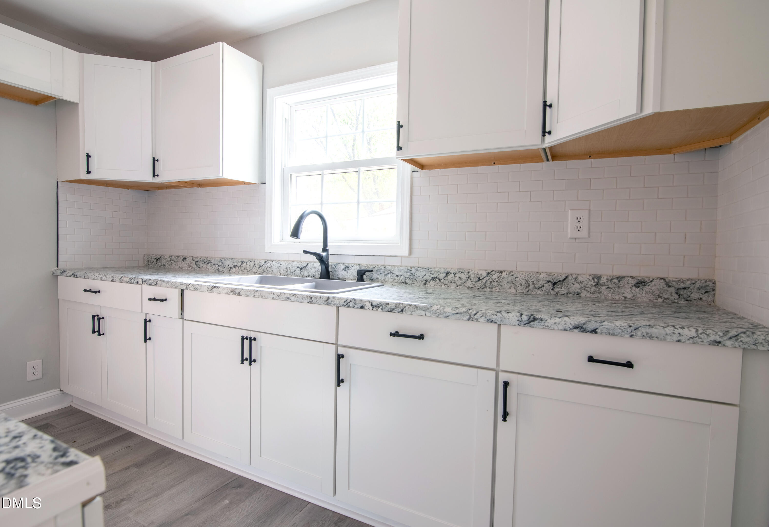 1302 Westwood Avenue W Property Photo 6