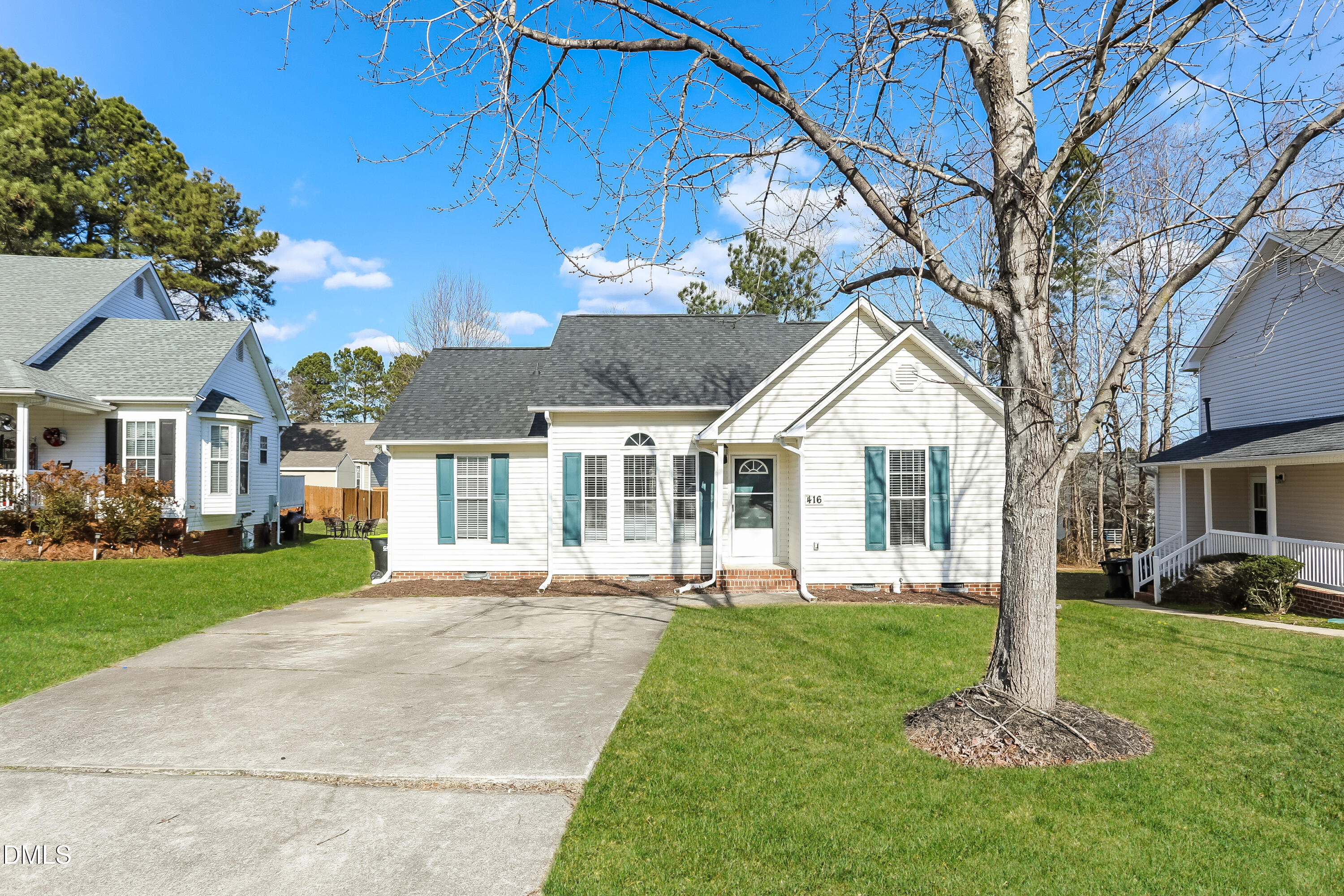 416 Aqua Marine Lane Property Photo 1