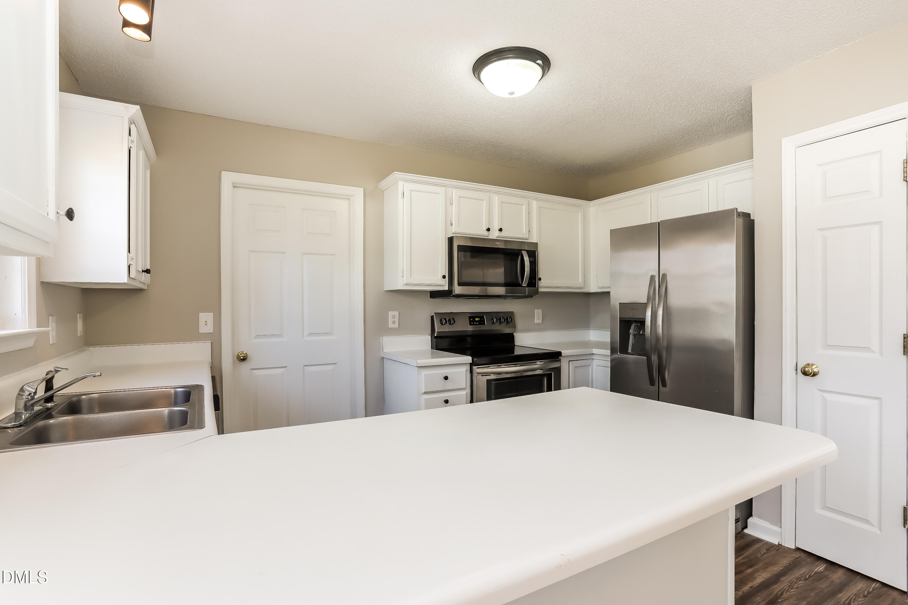 416 Aqua Marine Lane Property Photo 6