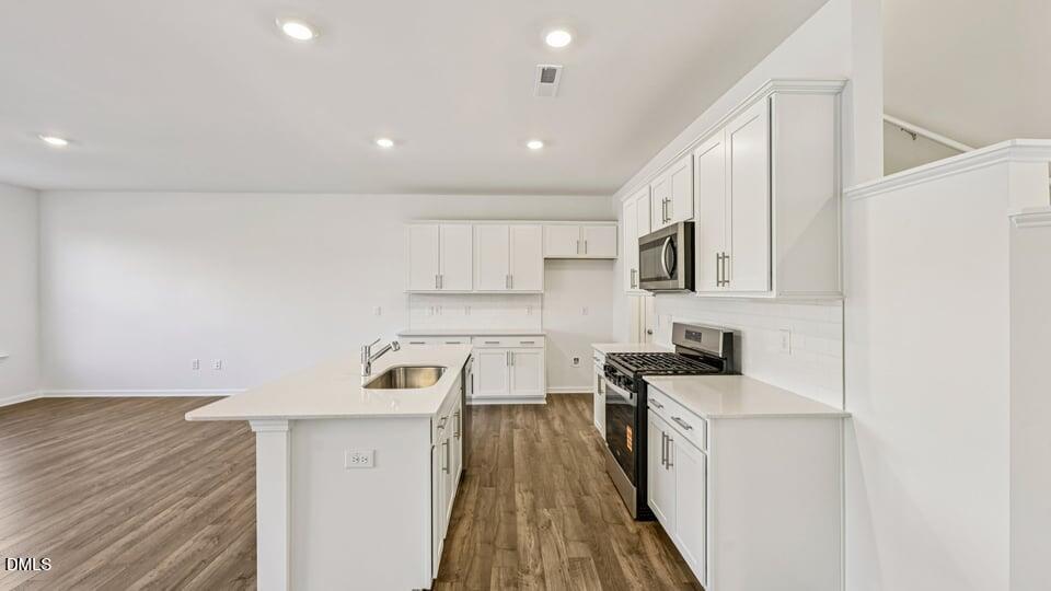 7450 Eden Bush Drive Property Photo 7