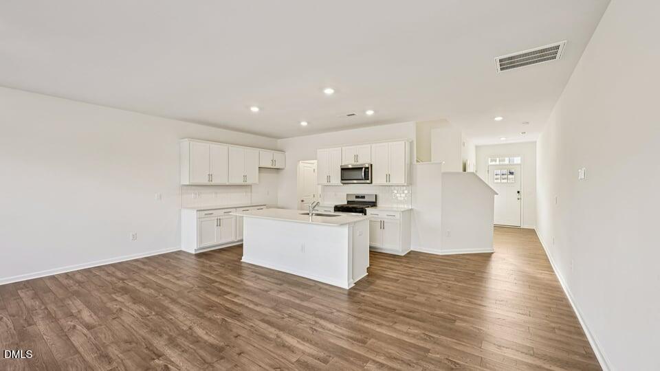7450 Eden Bush Drive Property Photo 8