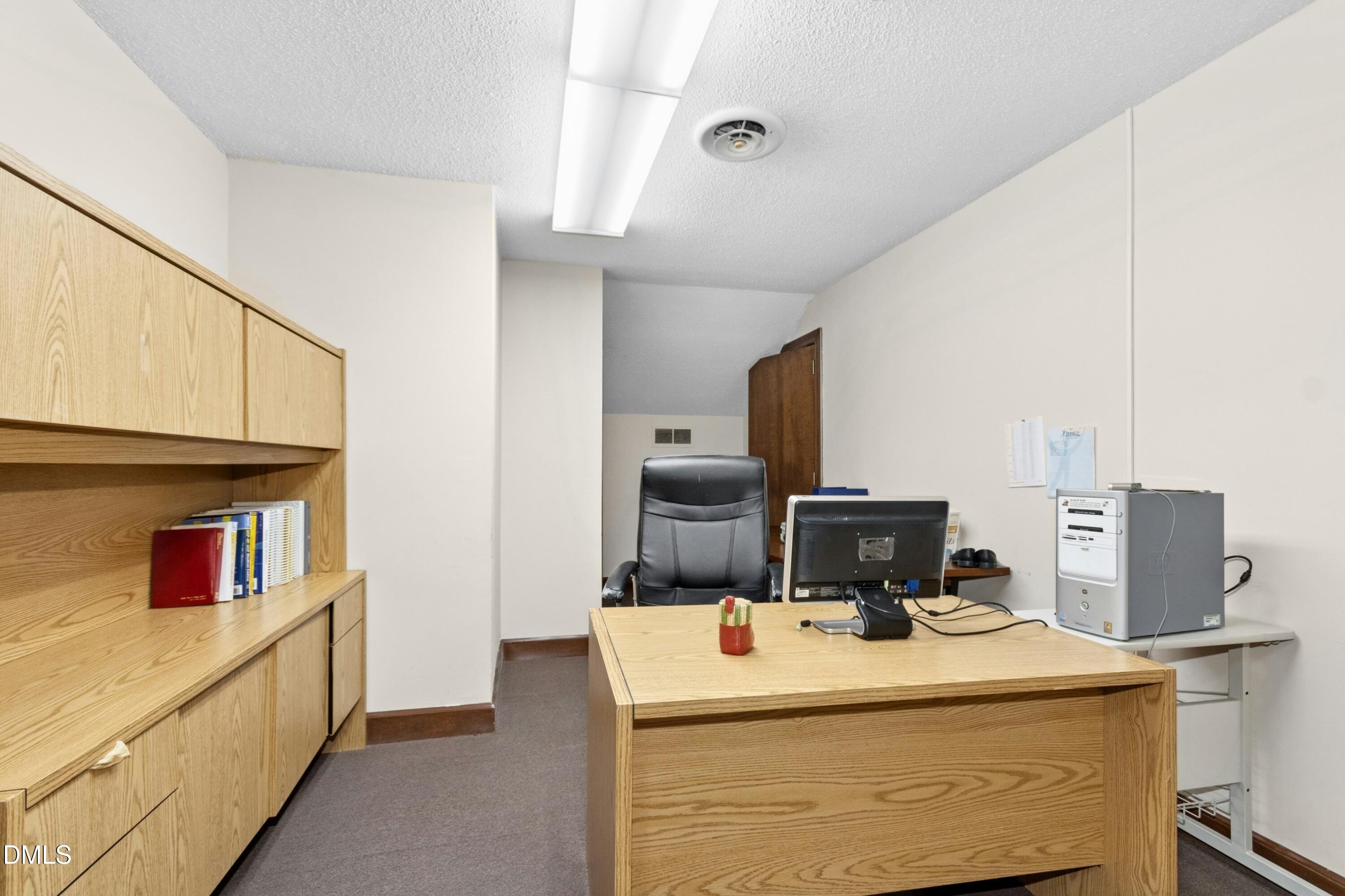 2807 Mclamb Place Property Photo 38