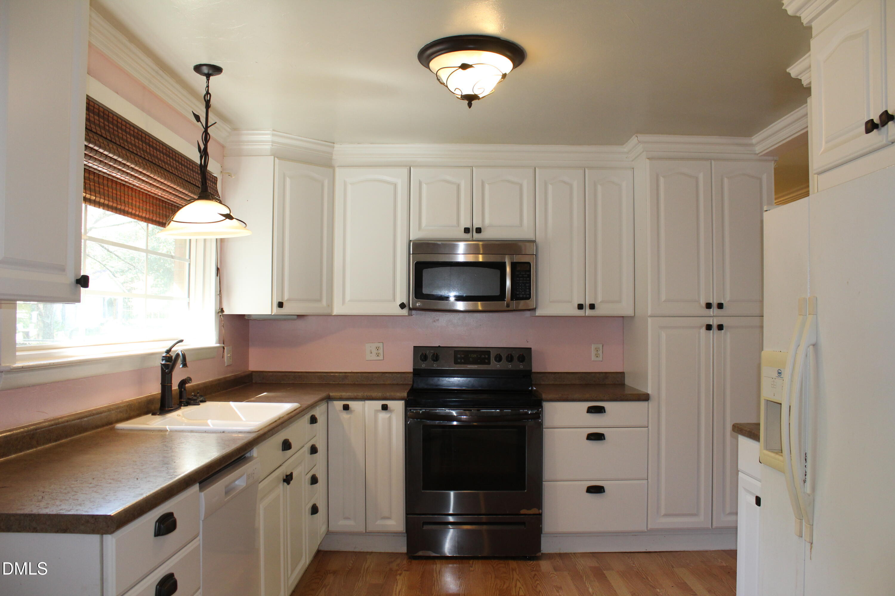 102 Gainey Drive Property Photo 4