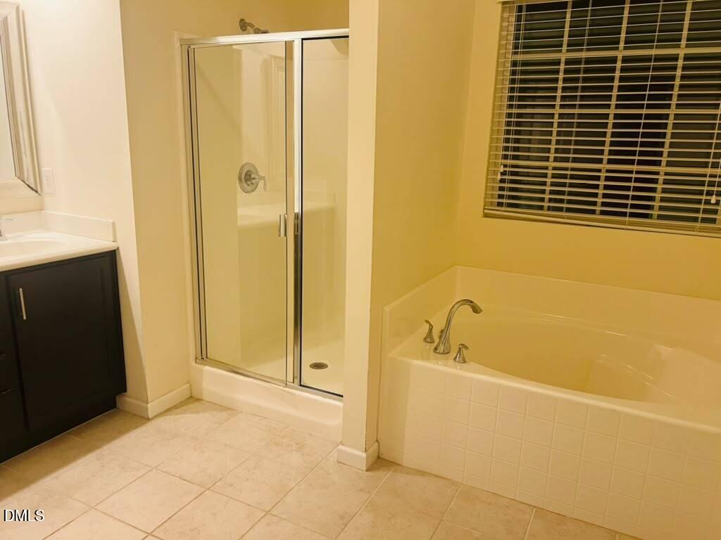 738 Treviso Lane Property Photo 29