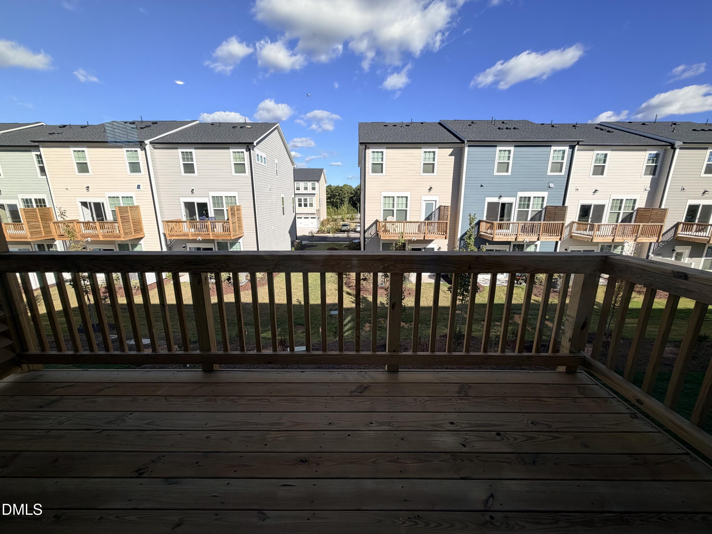 9045 Hazy Jade Way Property Photo 6