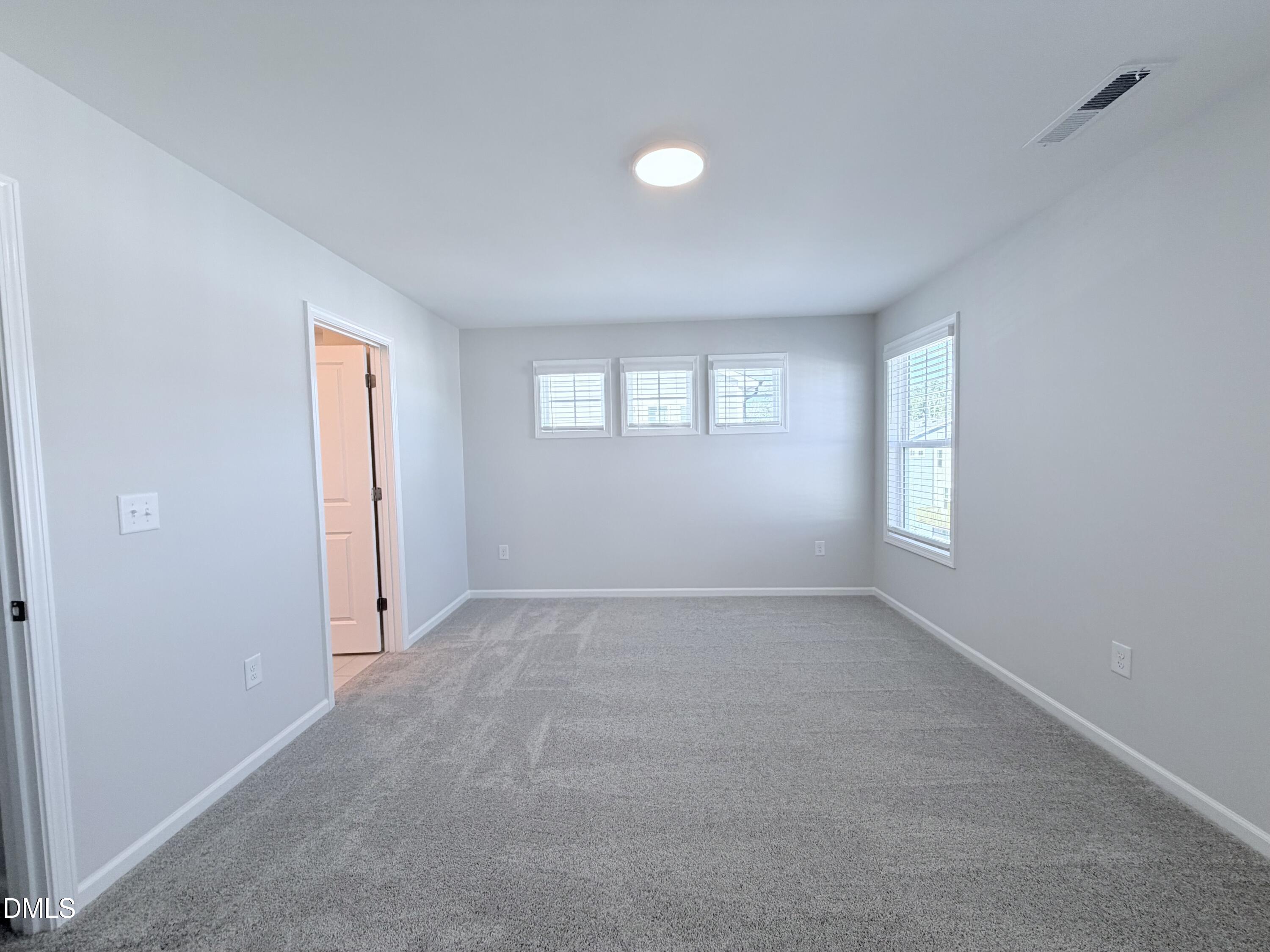 9045 Hazy Jade Way Property Photo 7