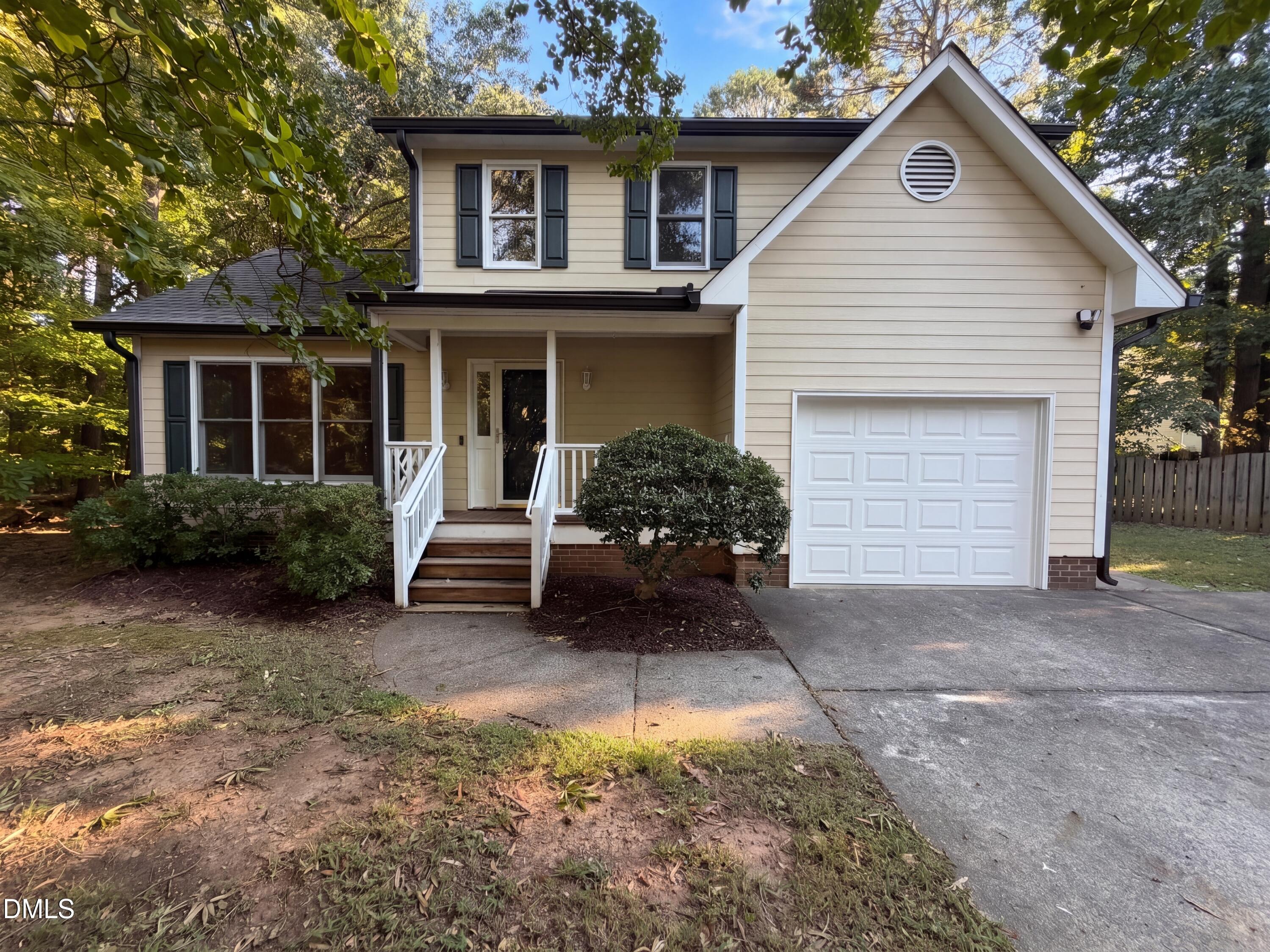 8 Big Bluff Place Property Photo 1