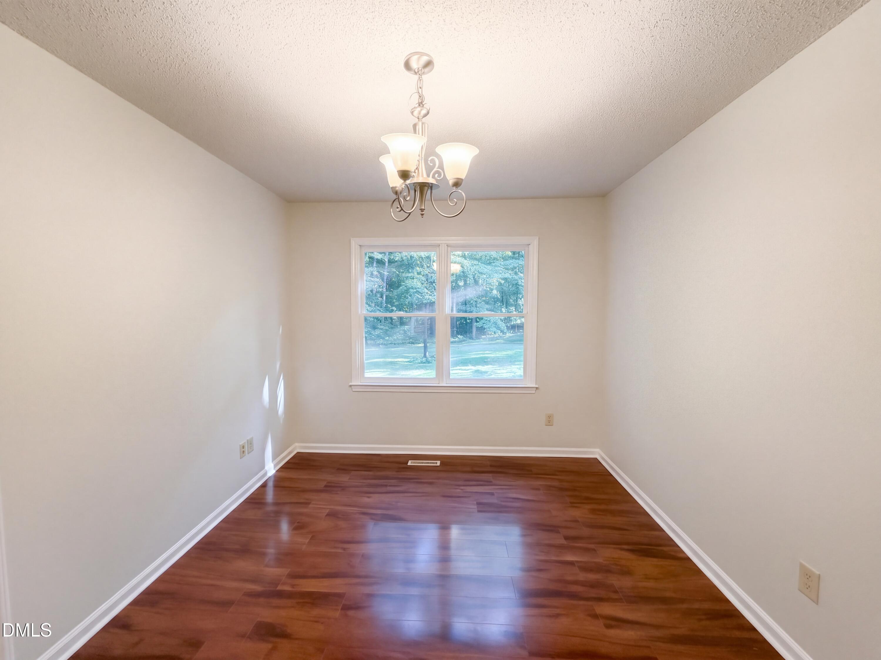 8 Big Bluff Place Property Photo 7