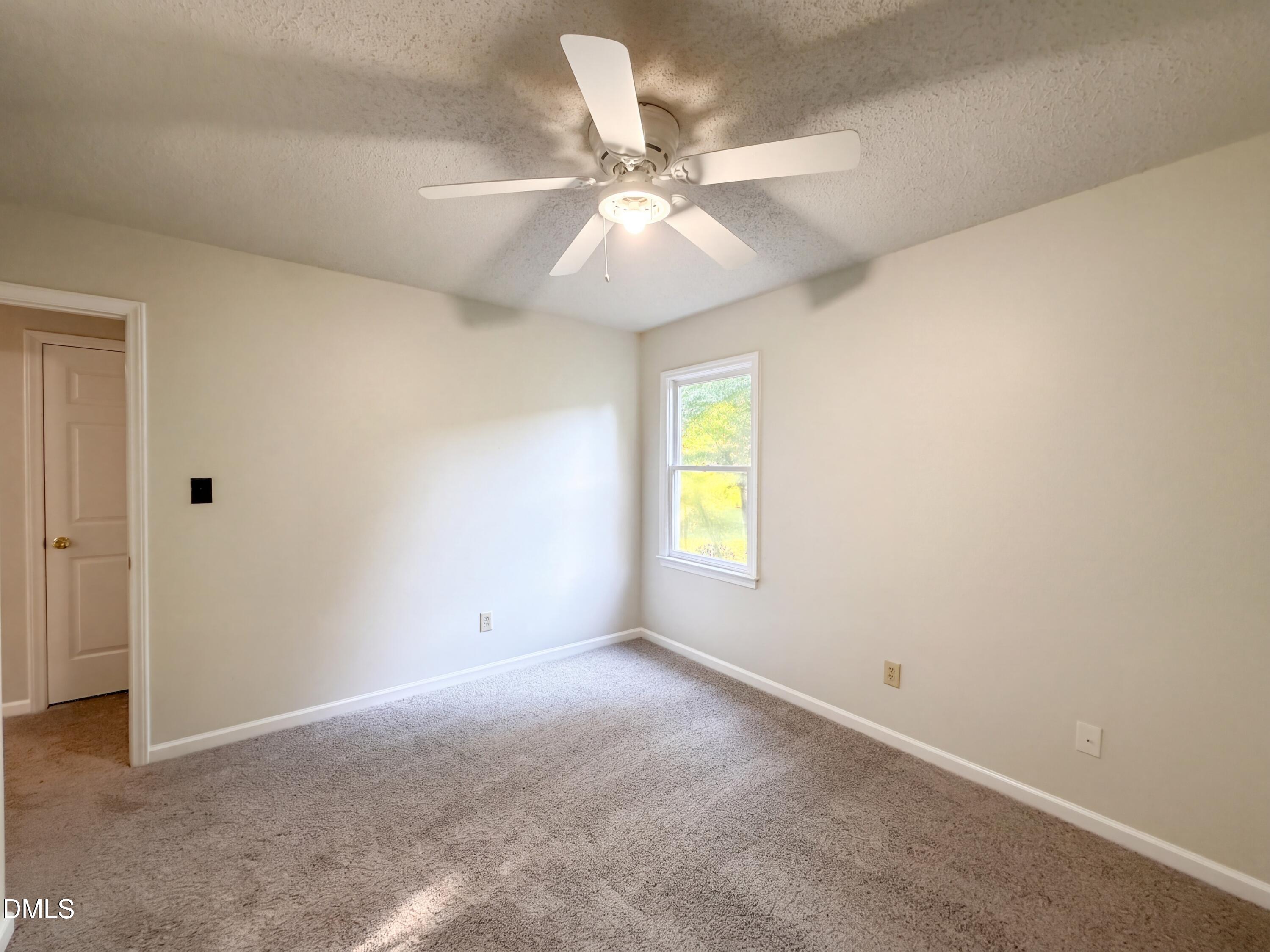 8 Big Bluff Place Property Photo 10