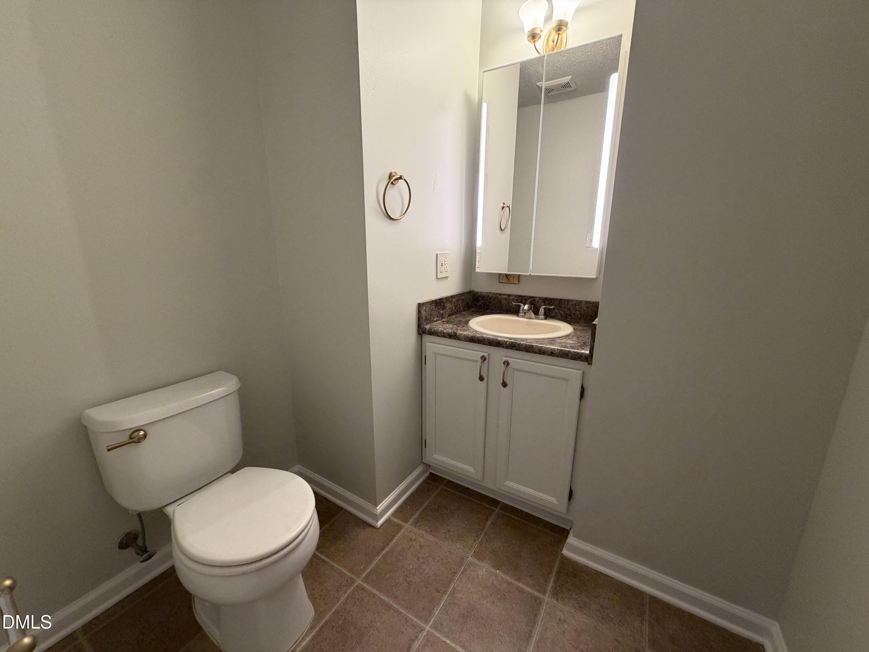 8 Big Bluff Place Property Photo 11