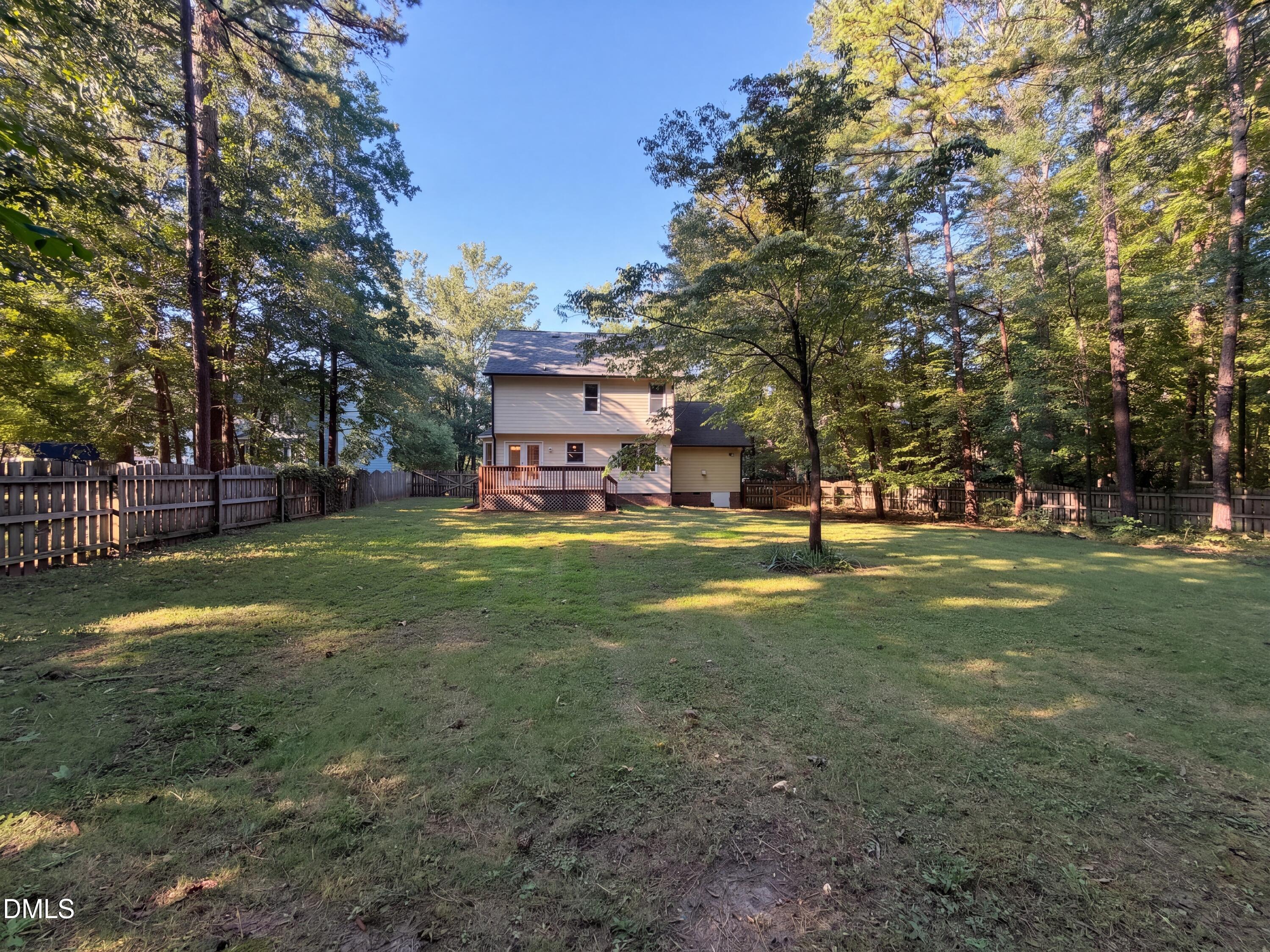 8 Big Bluff Place Property Photo 15