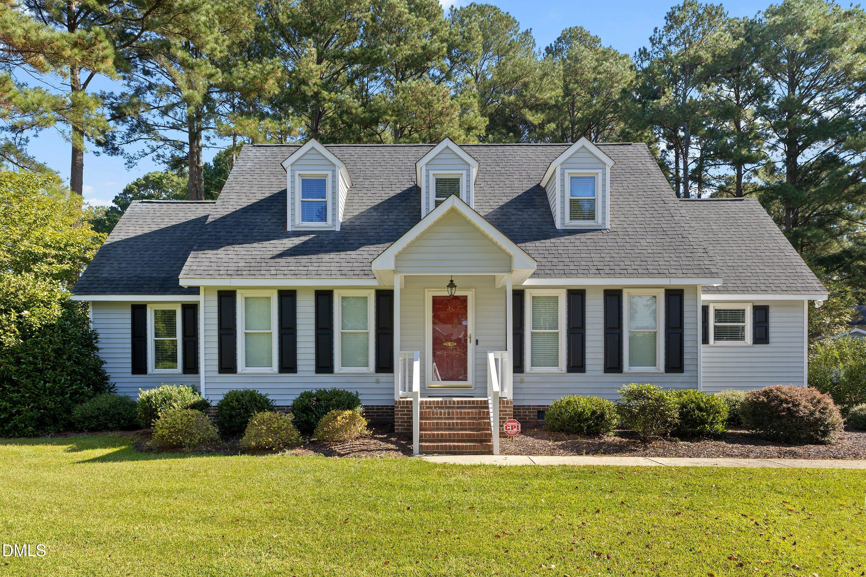 5 Kentwood Drive Property Photo 1