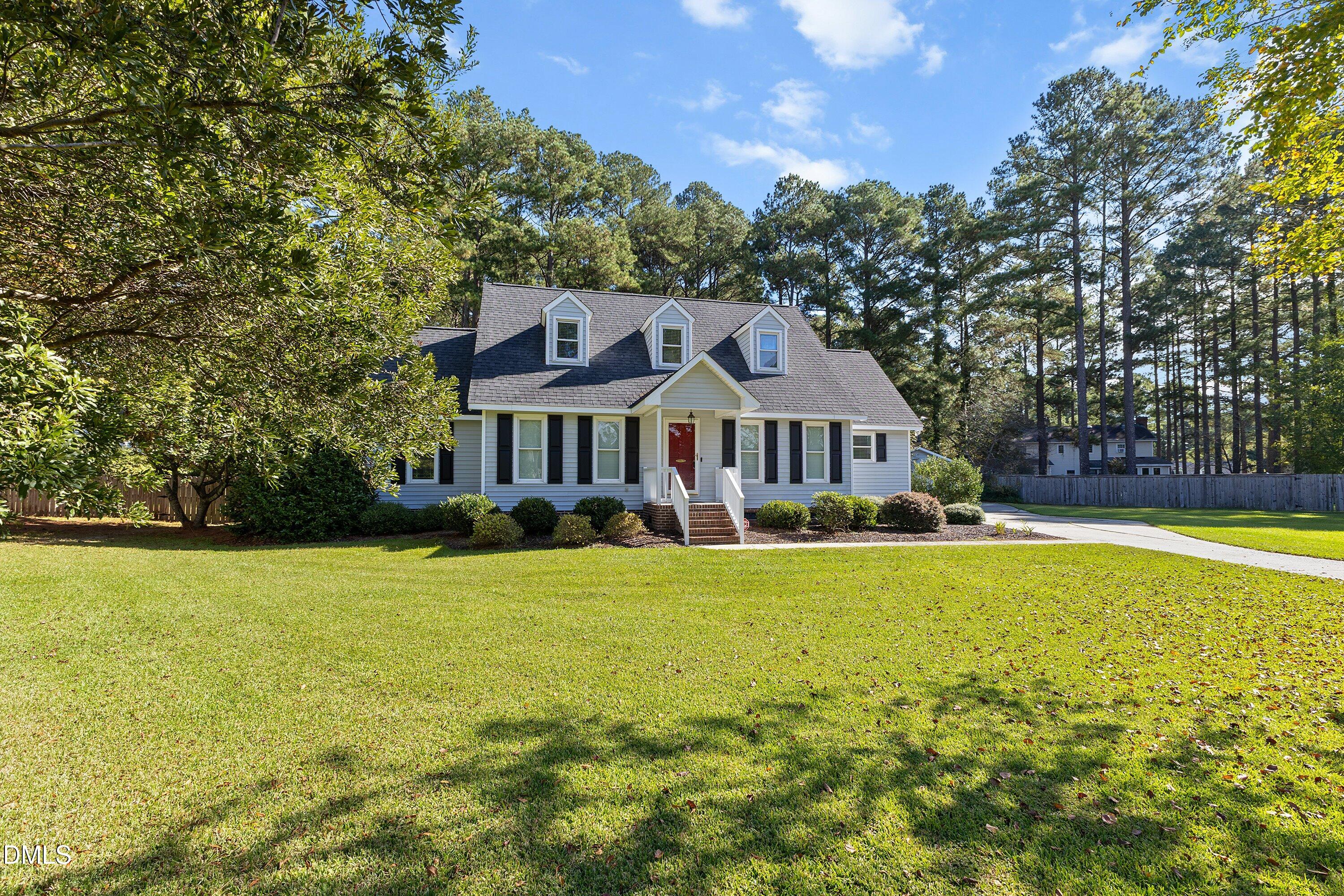 5 Kentwood Drive Property Photo 2