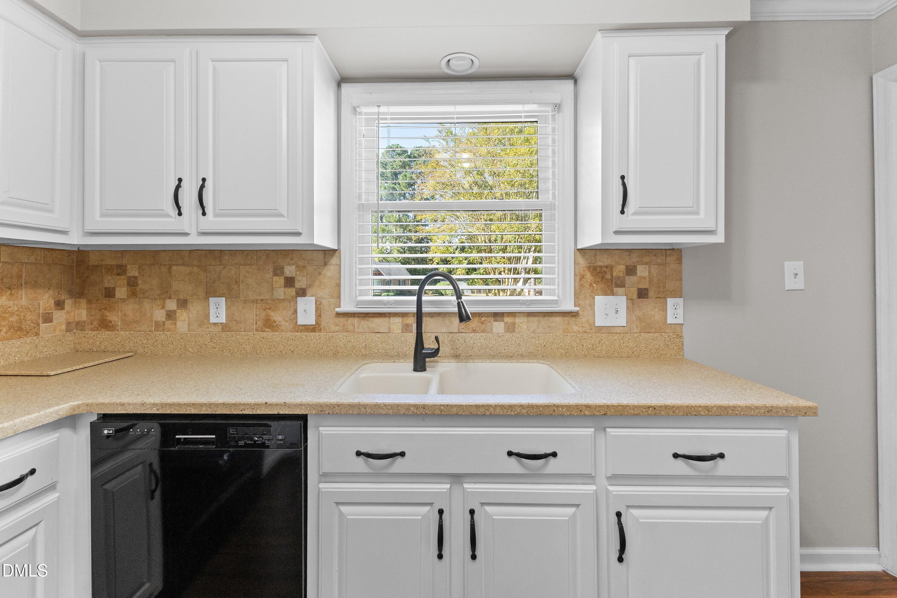 5 Kentwood Drive Property Photo 10