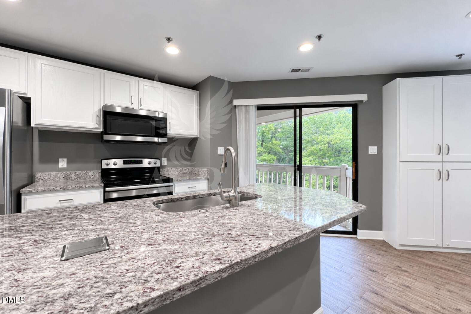 131 New Kent Place Property Photo 14