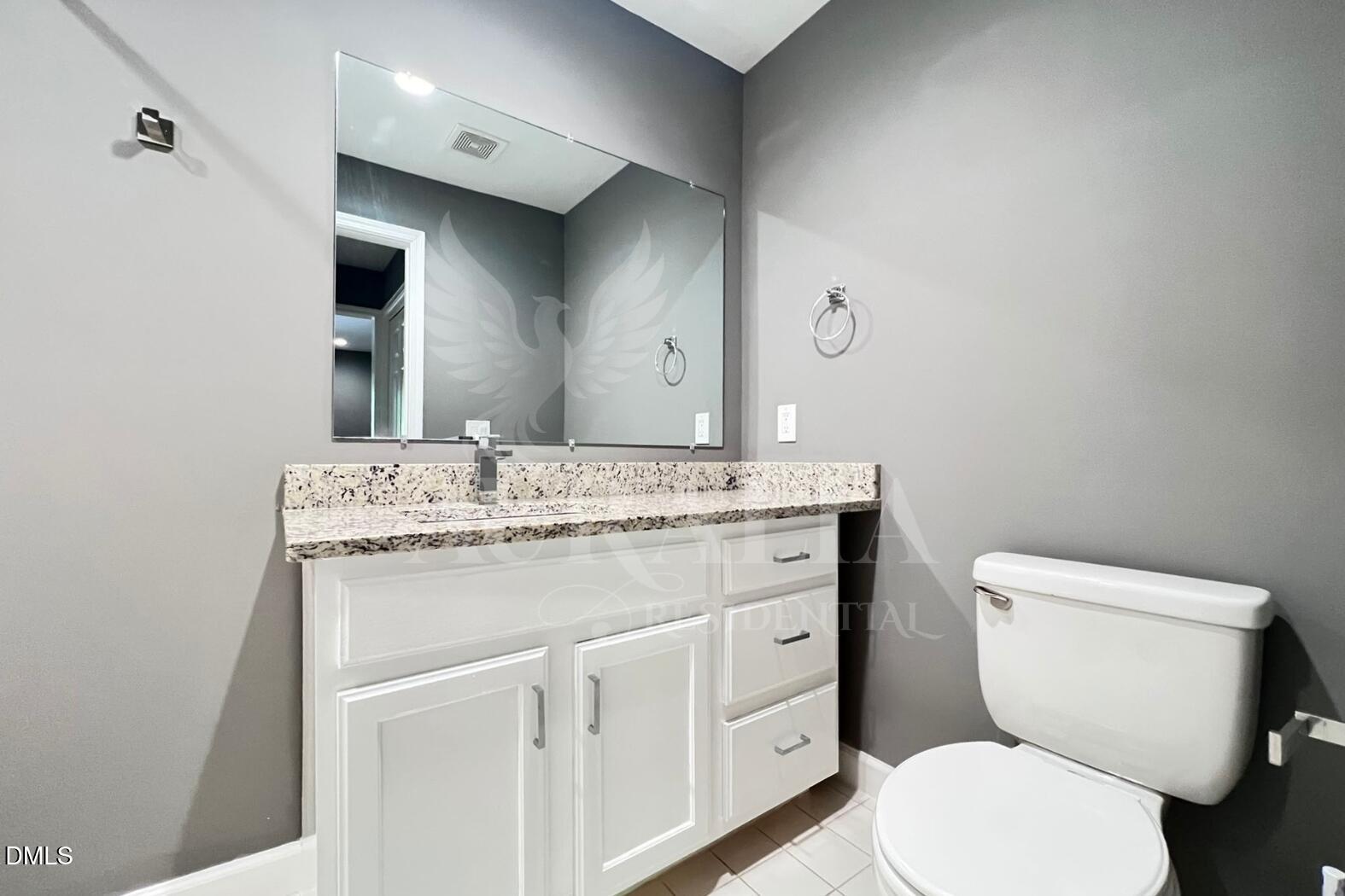 131 New Kent Place Property Photo 29