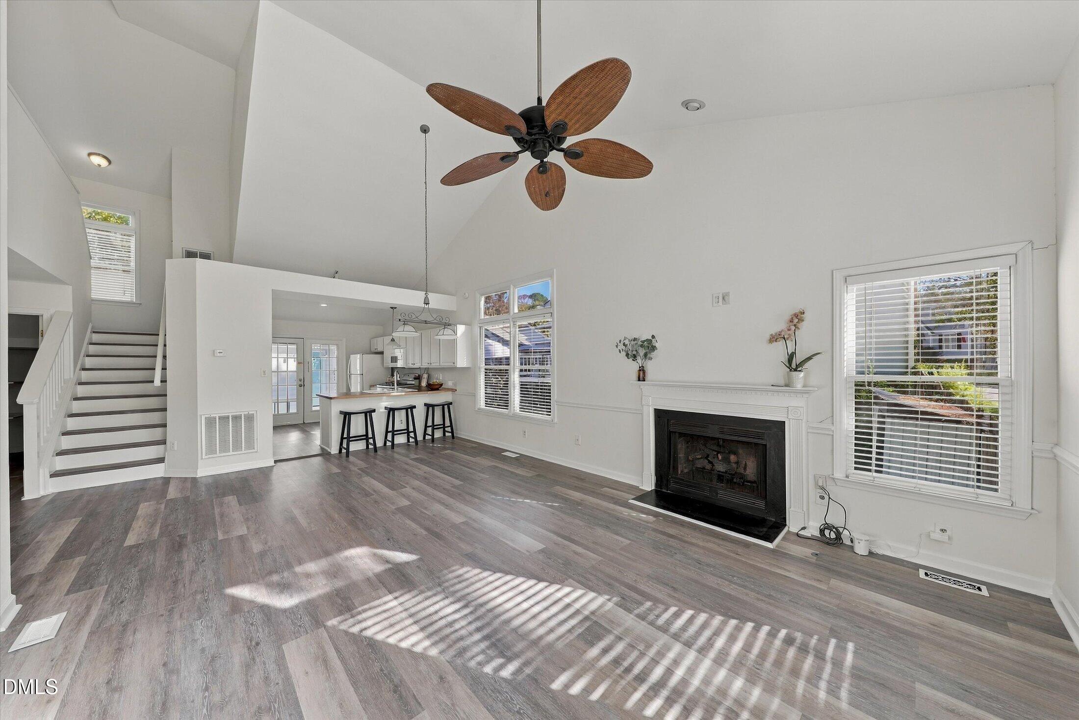 106 Ethans Glen Court Property Photo 8