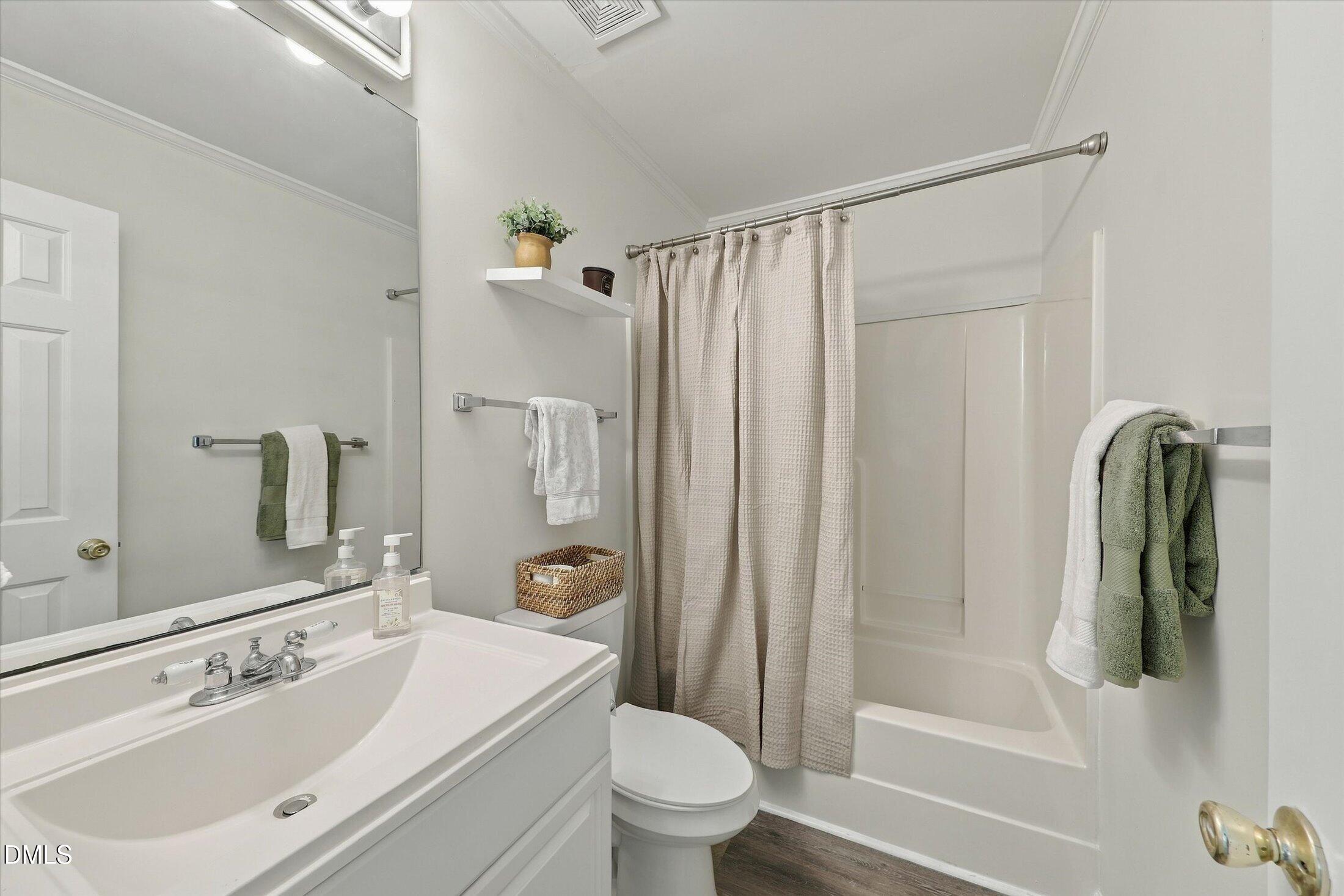 106 Ethans Glen Court Property Photo 21