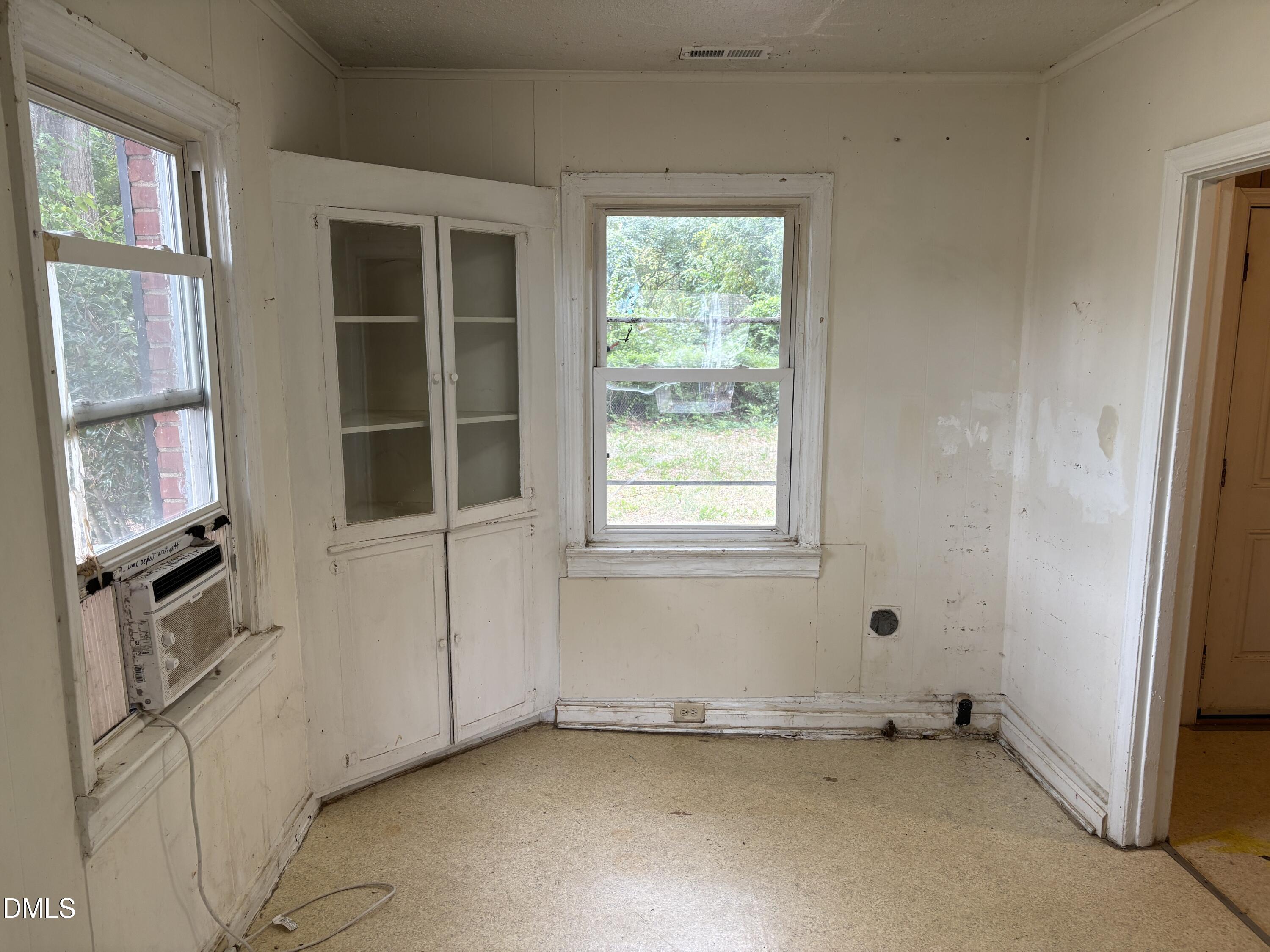 116 Higbee Street Property Photo 6