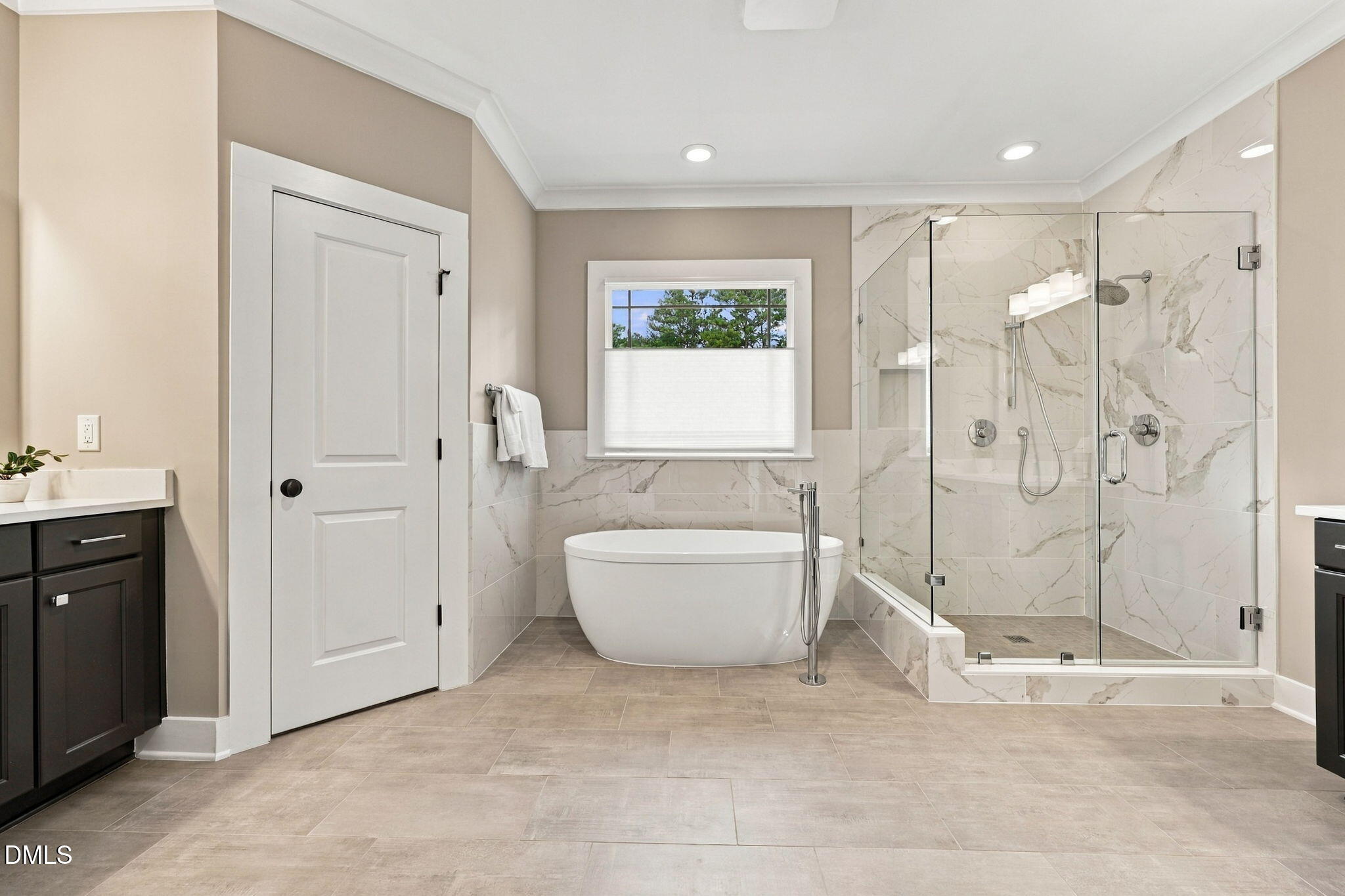 3342 Lake Boone Trail Property Photo 41