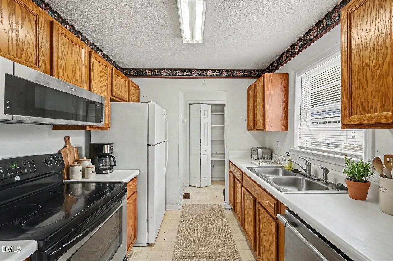 1937 Birmingham Avenue Property Photo 5