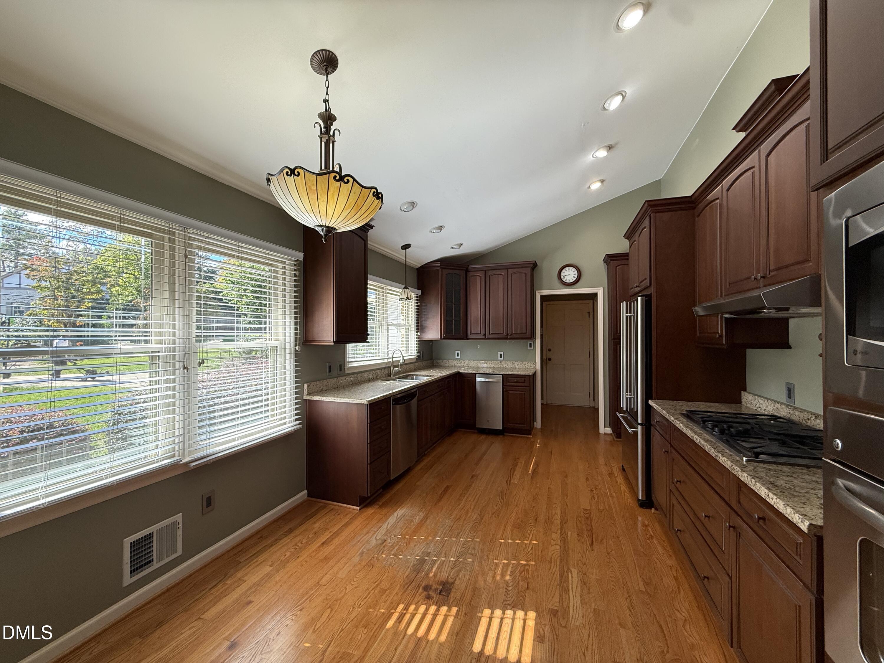 7604 Starling Court Property Photo 3
