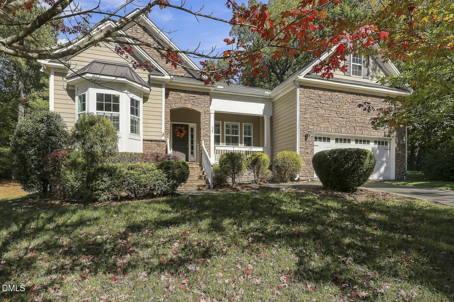 625 Legend Oaks Drive Property Photo 1
