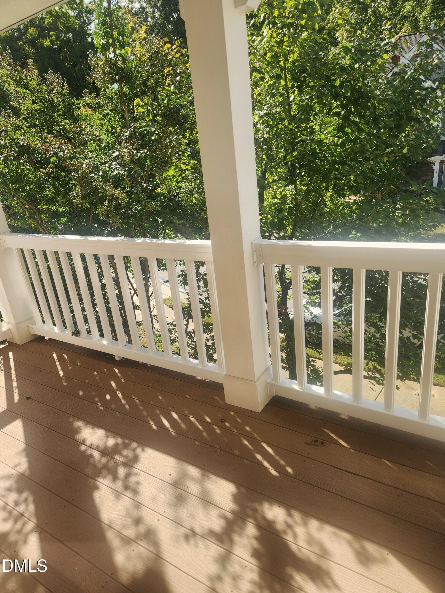 310 Elfin Boulevard Property Photo 10