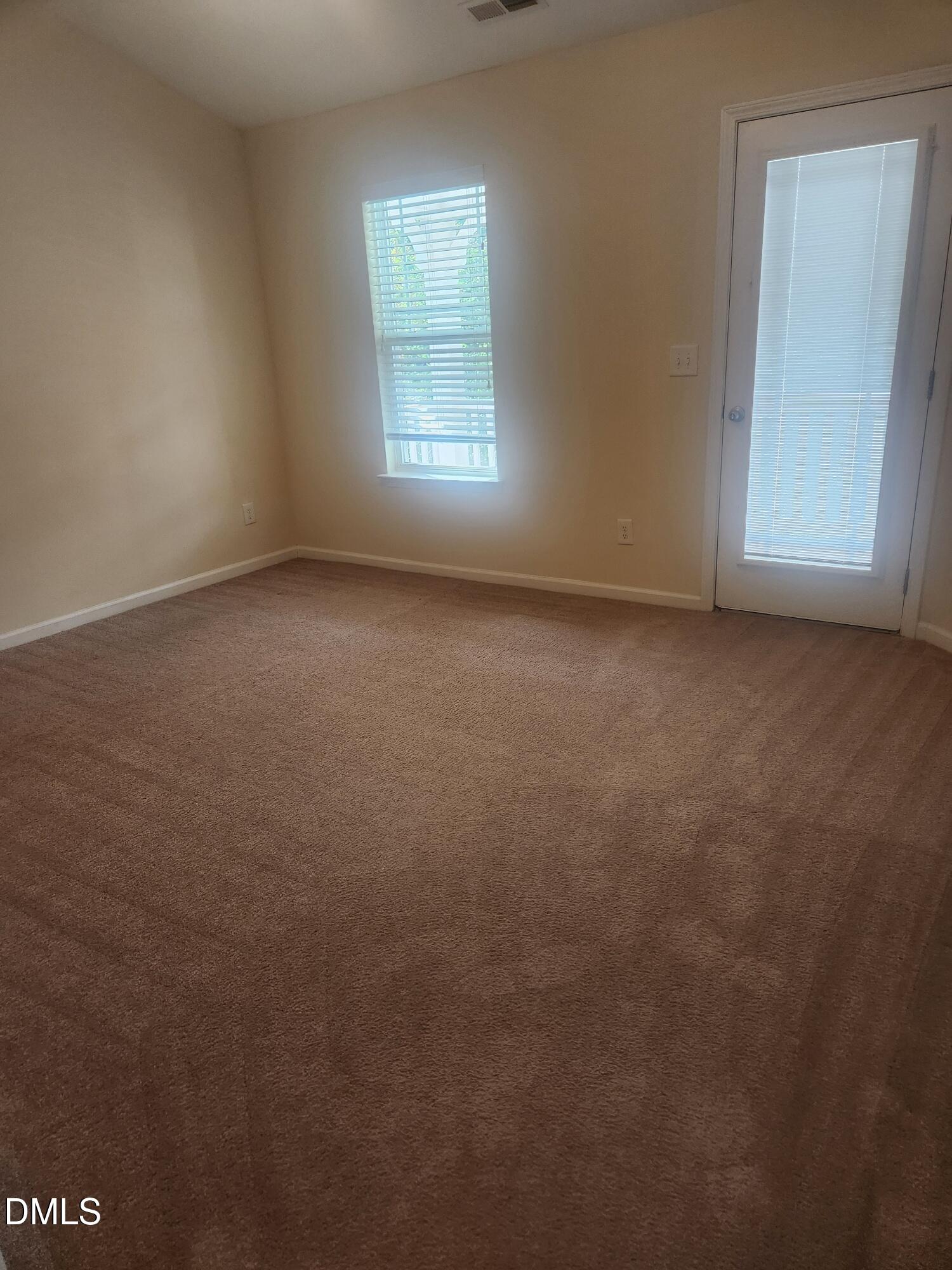 310 Elfin Boulevard Property Photo 12
