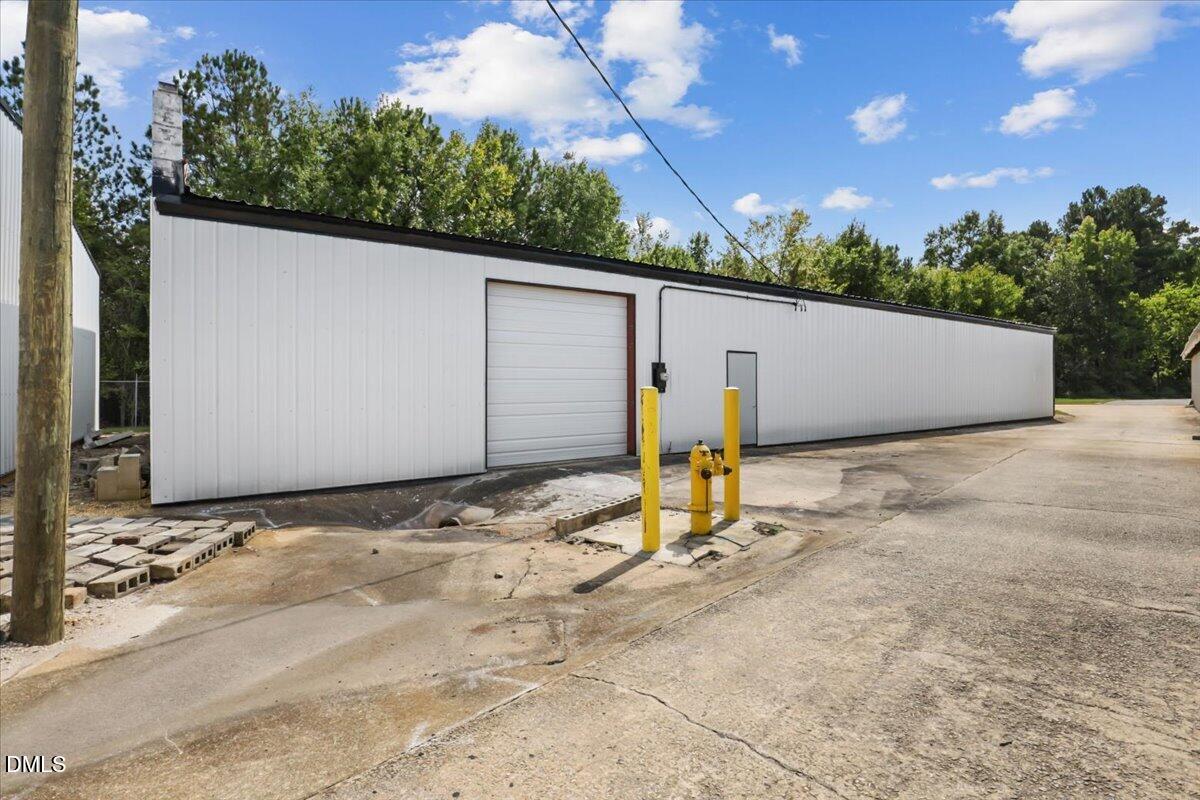 711 E Rose Street Property Photo 5