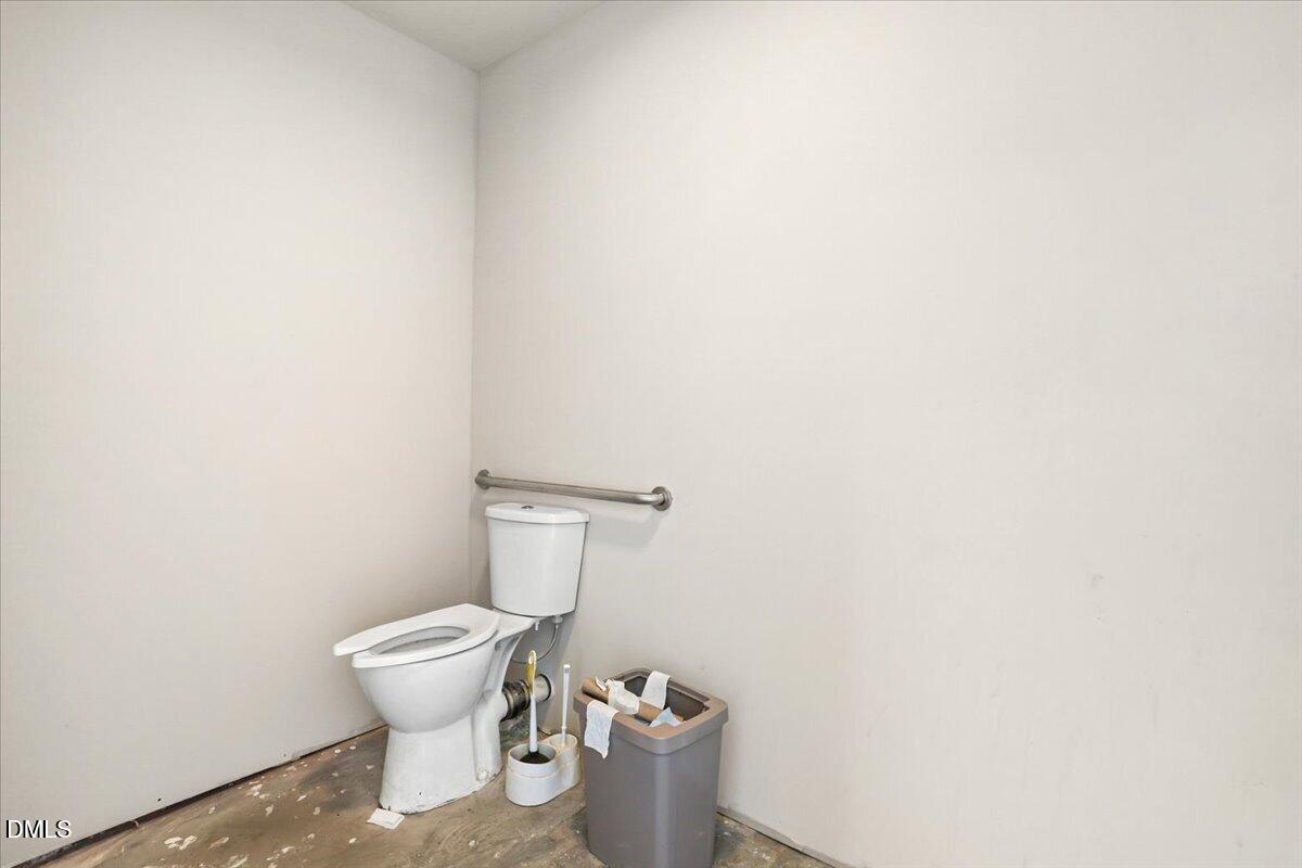 711 E Rose Street Property Photo 8