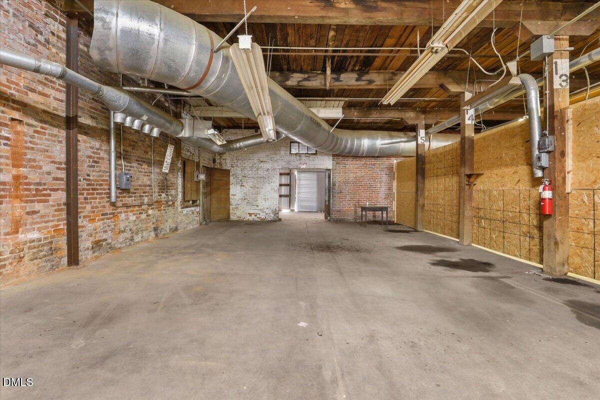 711 E Rose Street Property Photo 16