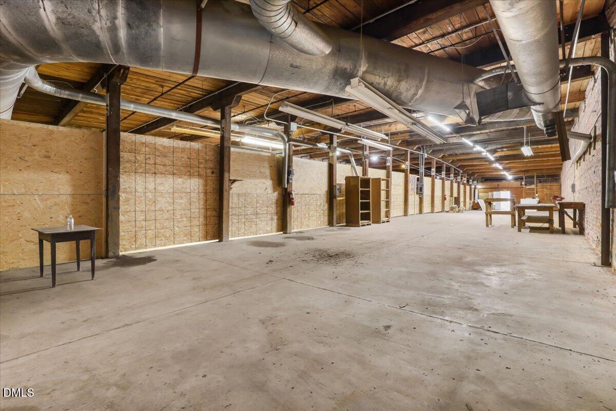 711 E Rose Street Property Photo 18