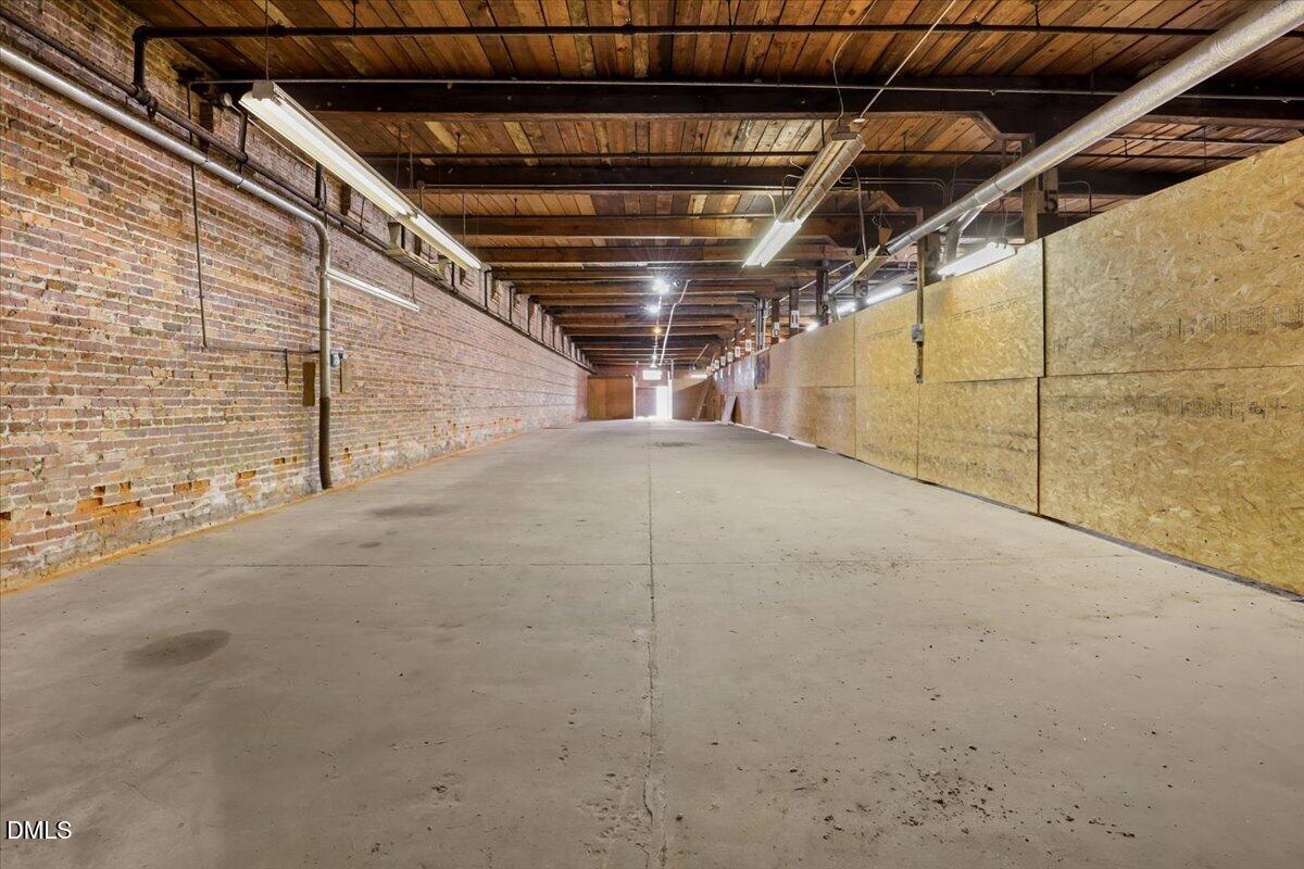 711 E Rose Street Property Photo 24