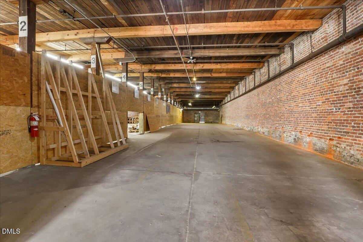 711 E Rose Street Property Photo 27