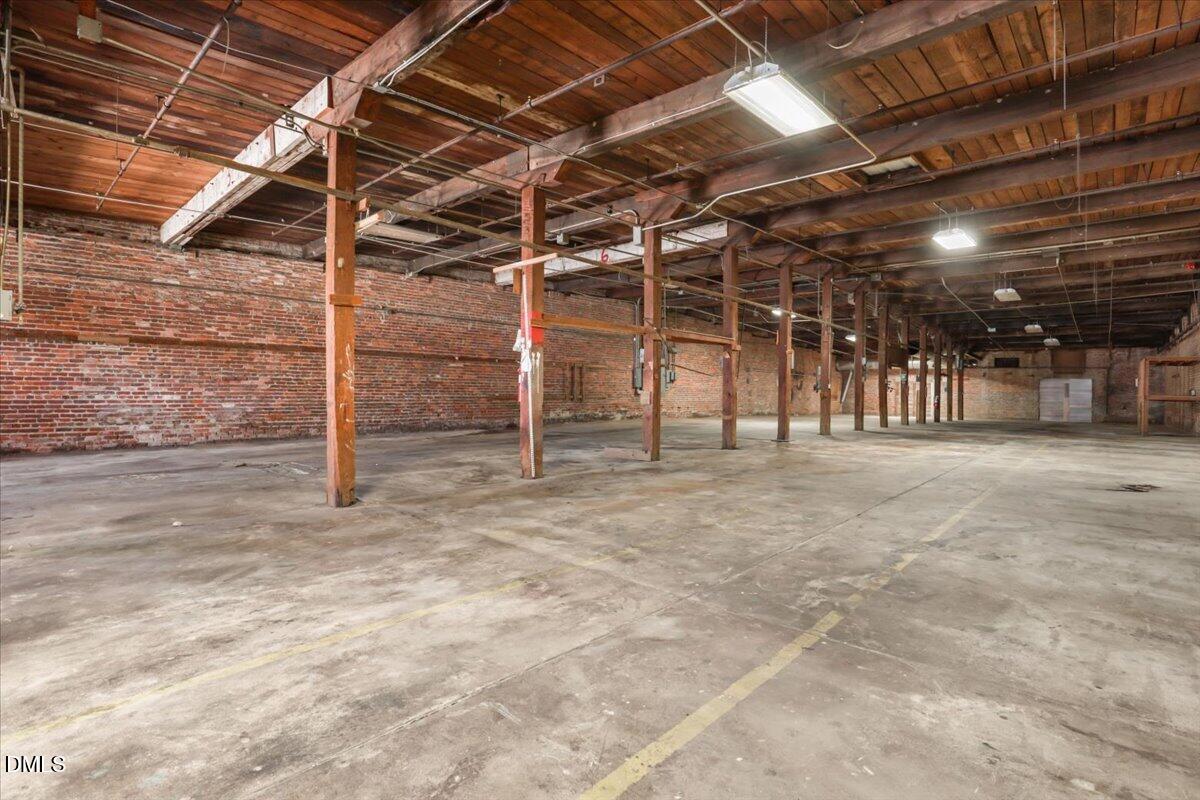 711 E Rose Street Property Photo 31