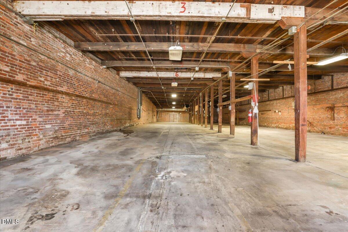 711 E Rose Street Property Photo 34