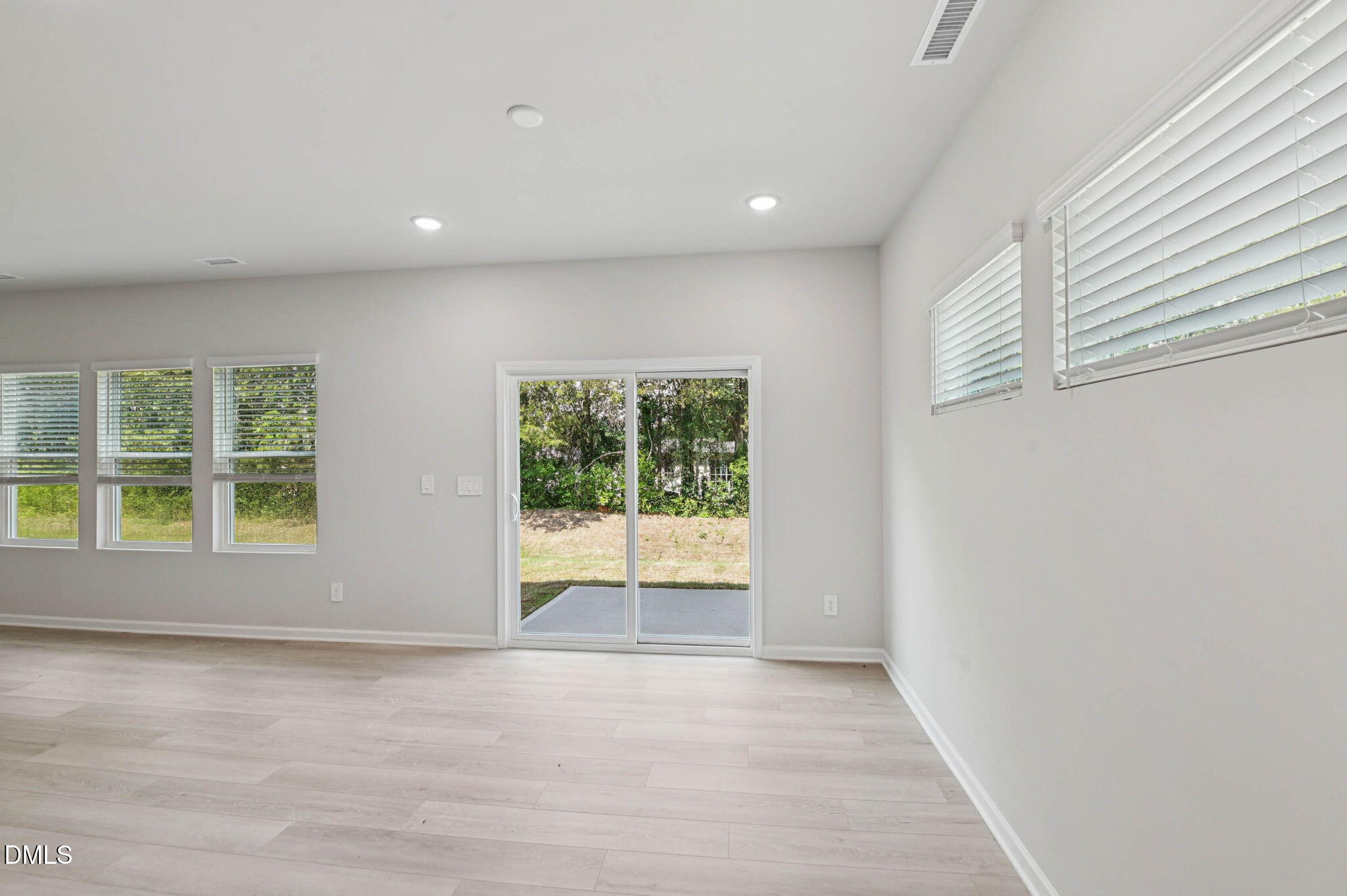 1222 Winding Spring Drive Property Photo 5