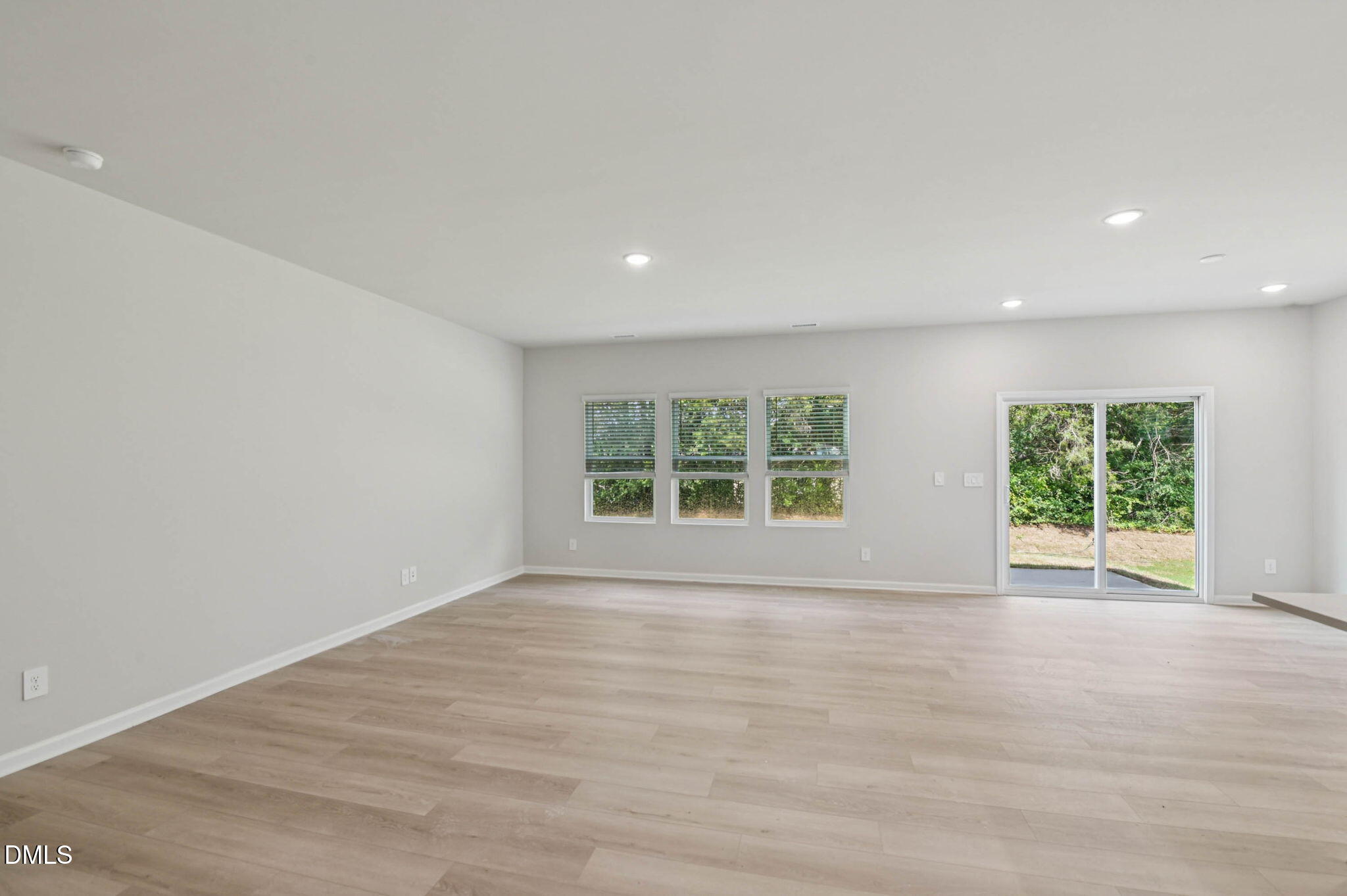 1222 Winding Spring Drive Property Photo 12