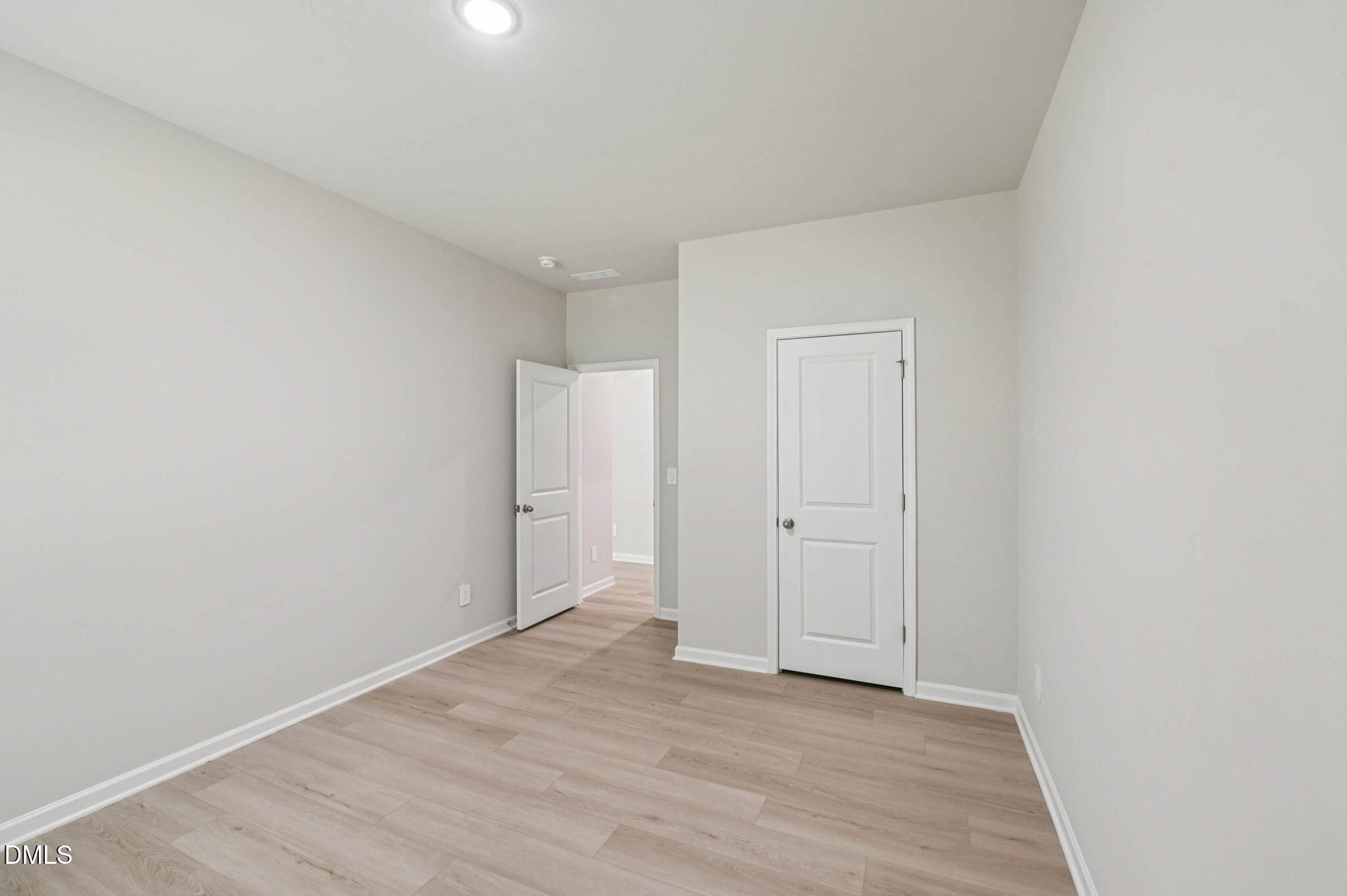 1222 Winding Spring Drive Property Photo 14