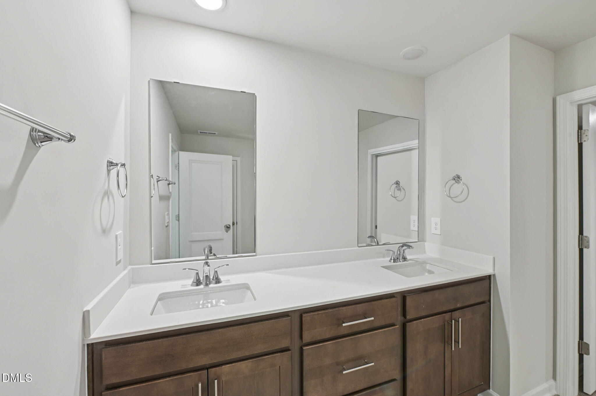 1222 Winding Spring Drive Property Photo 21
