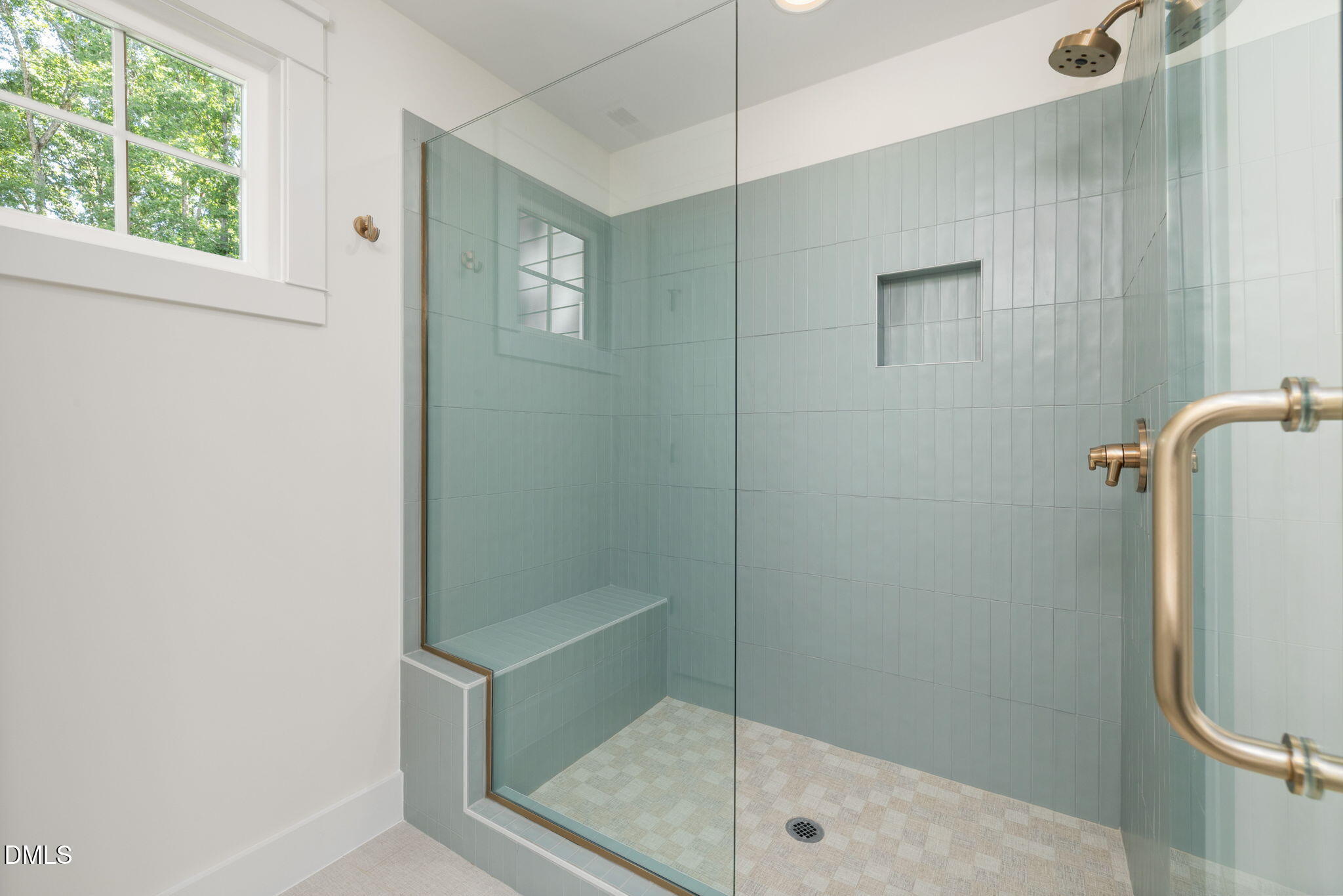 600 Hemlock Avenue Property Photo 15